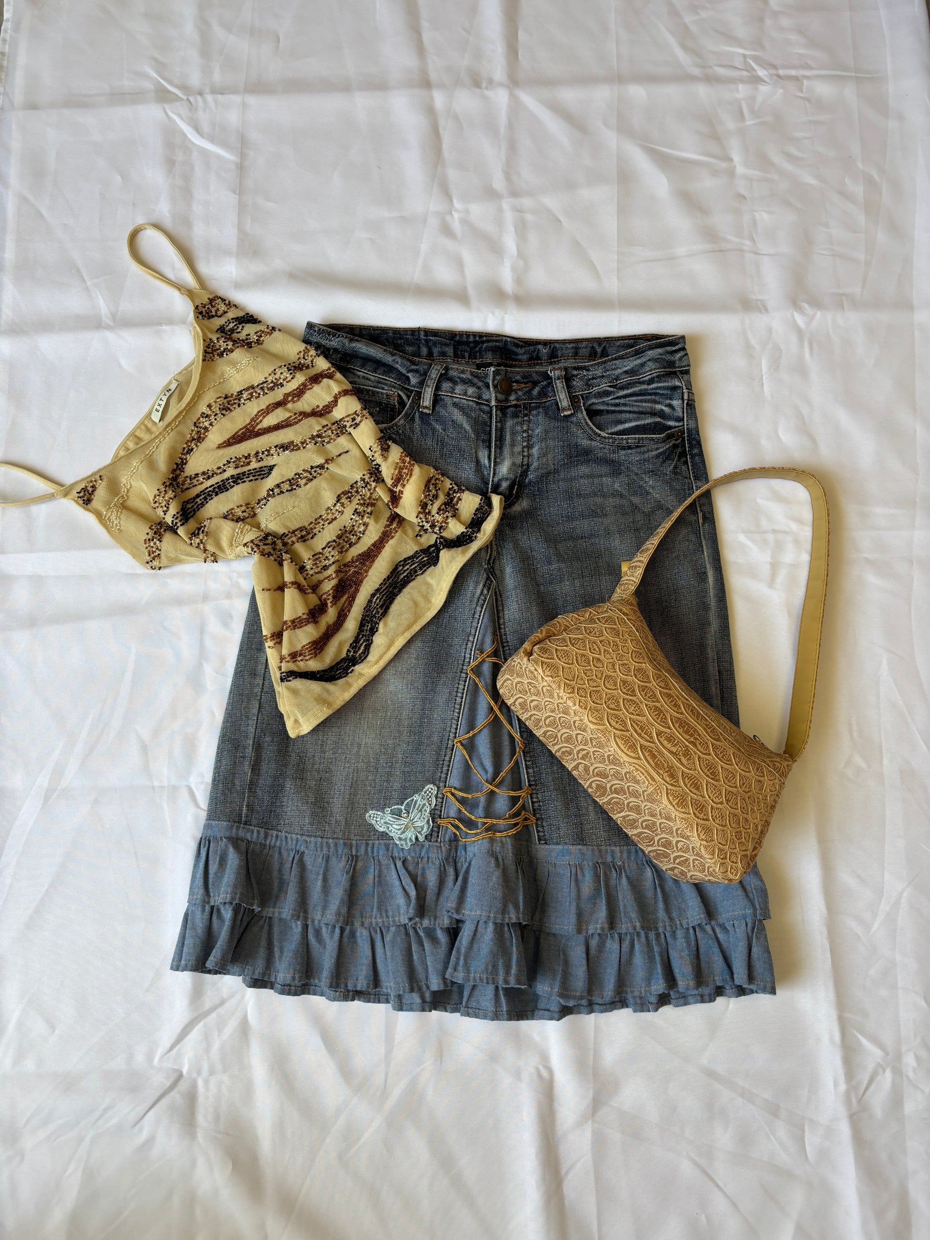 How to Tell If Your Clothes Are Actually Vintage (Not Just Vintage-Inspired)