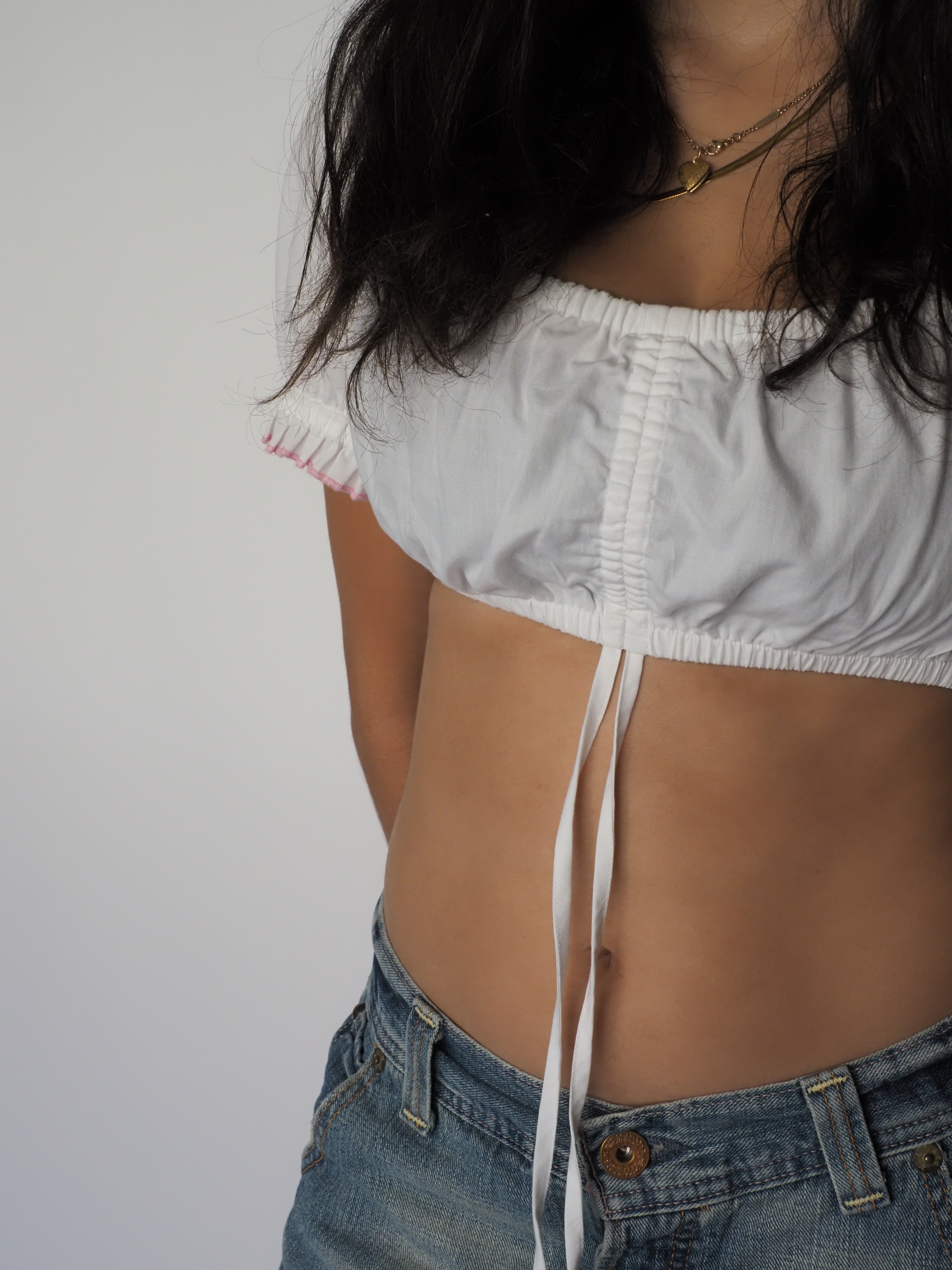 Vintage White Peasant Micro Crop Top with Ruched Tie Front – Waldschütz