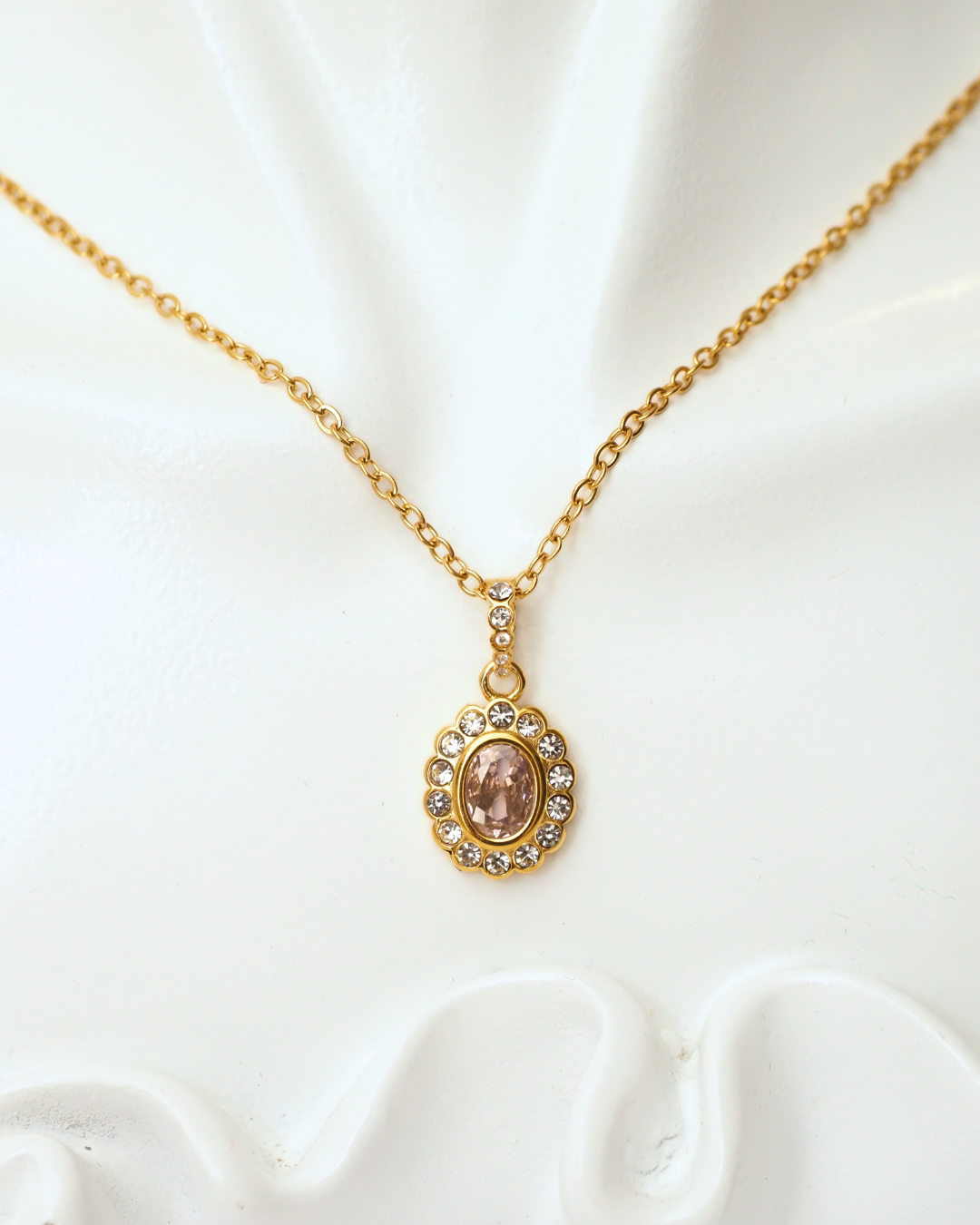 The Aphrodite Pendant Necklace