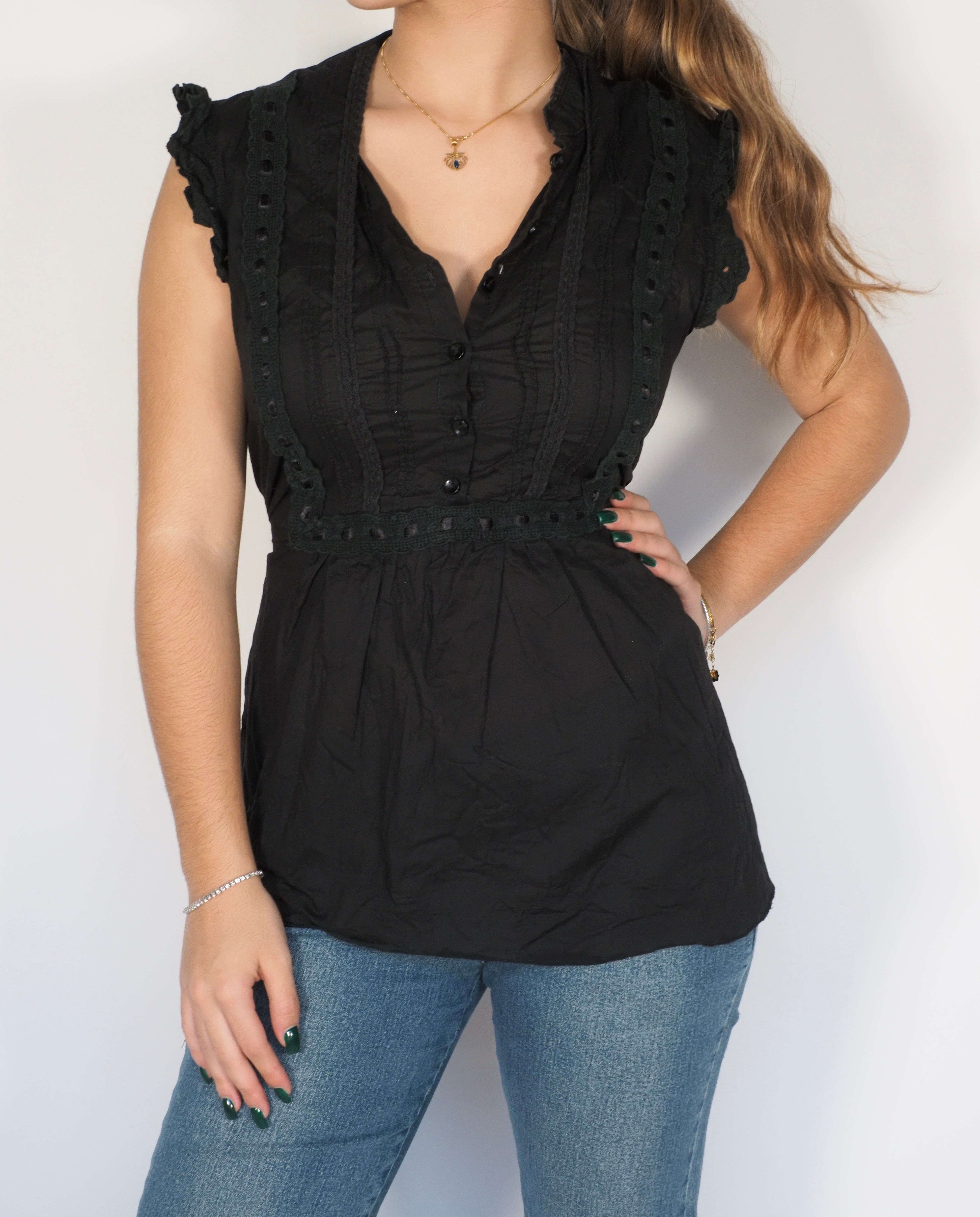 Black Ruffled Button-Up Top — Fashion Elle