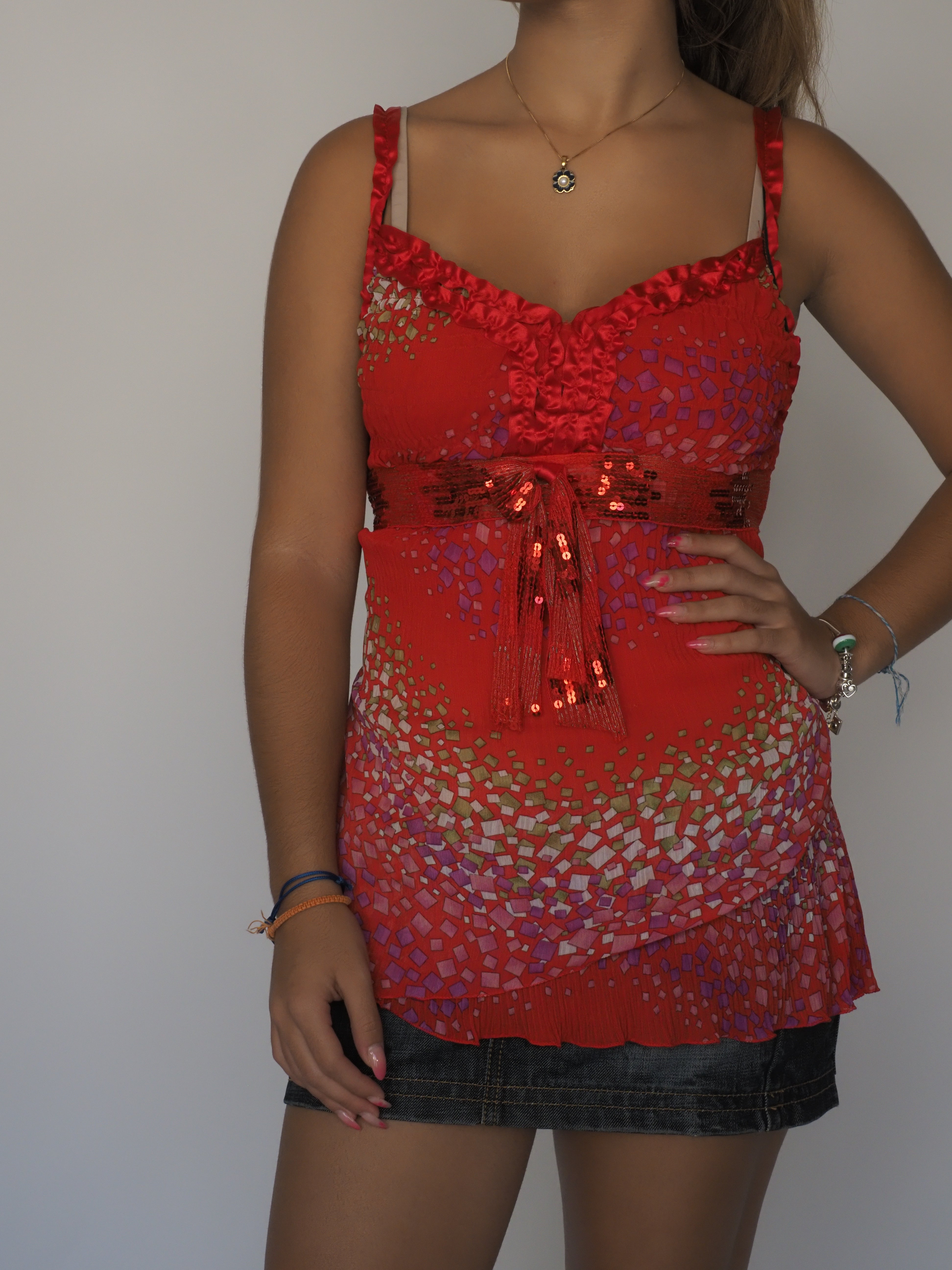 Sequin Waist Satin-Trim Cami Top – Arc en Ciel – Red Mosaic Gradient