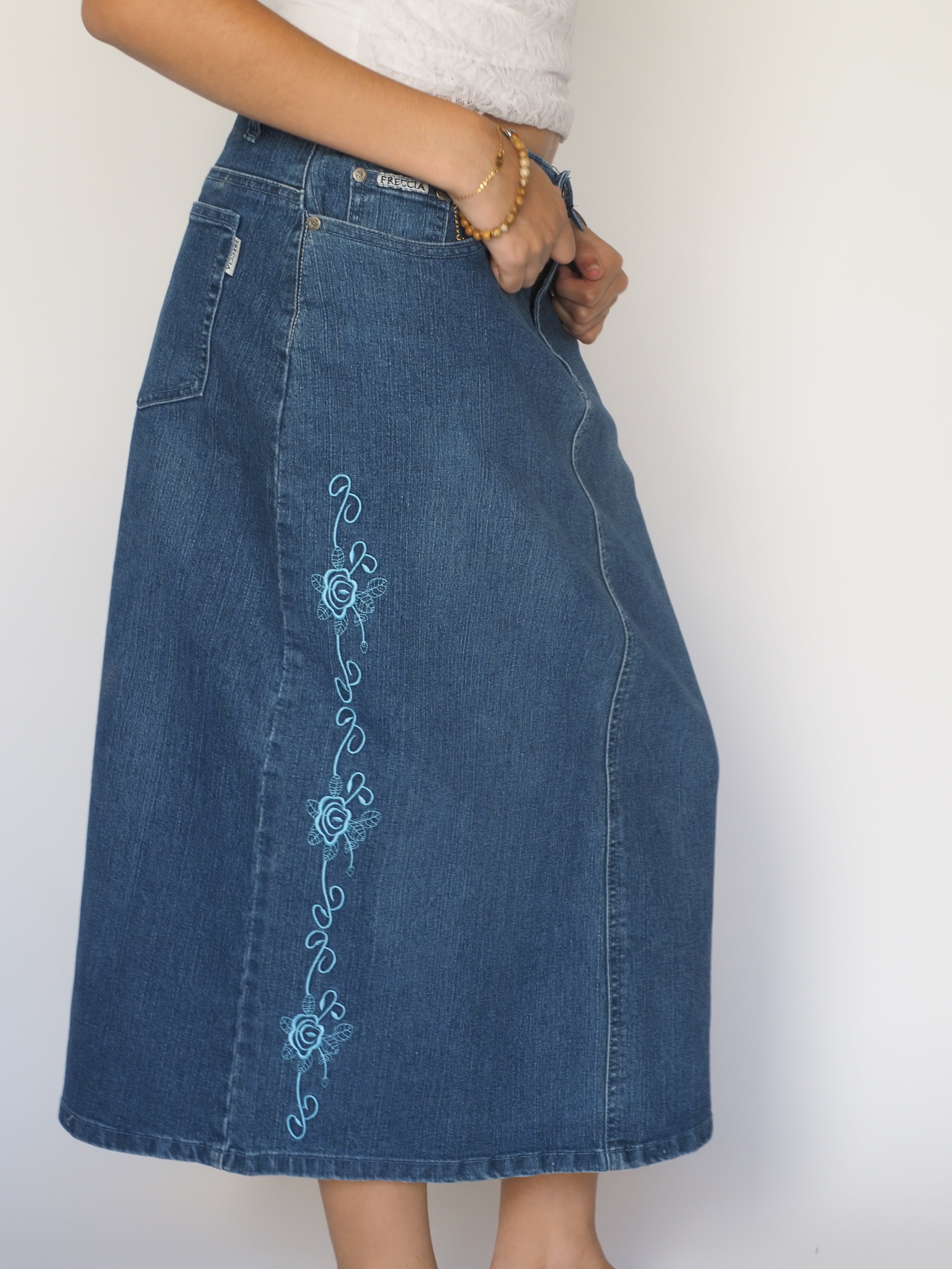 Y2K Dark Wash Denim Midi Skirt with Blue Embroidery – J Reccia