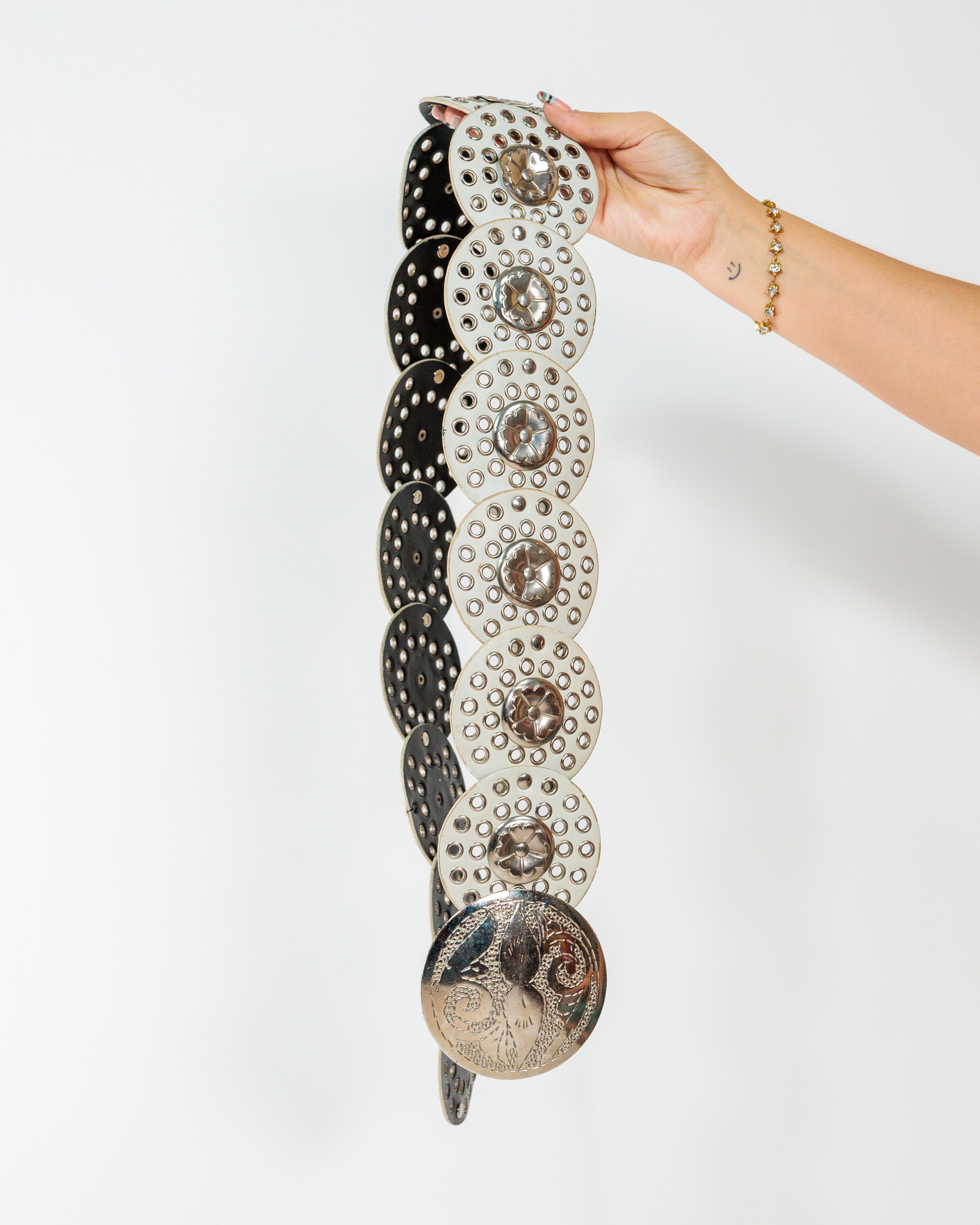 White Silver Disc Concho Belt