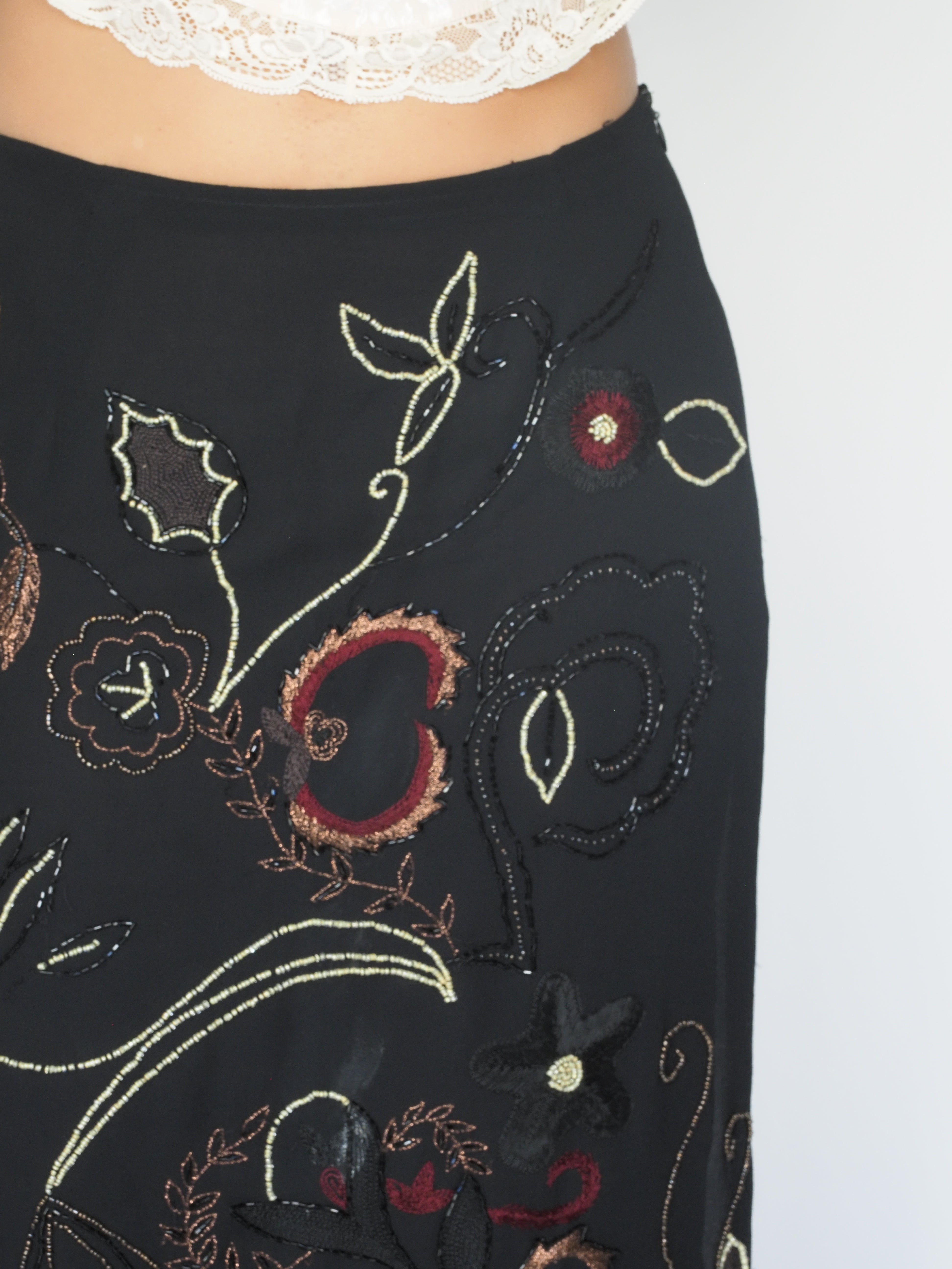 Black Sheer Floral Embroidered Midi Skirt – Mötivi