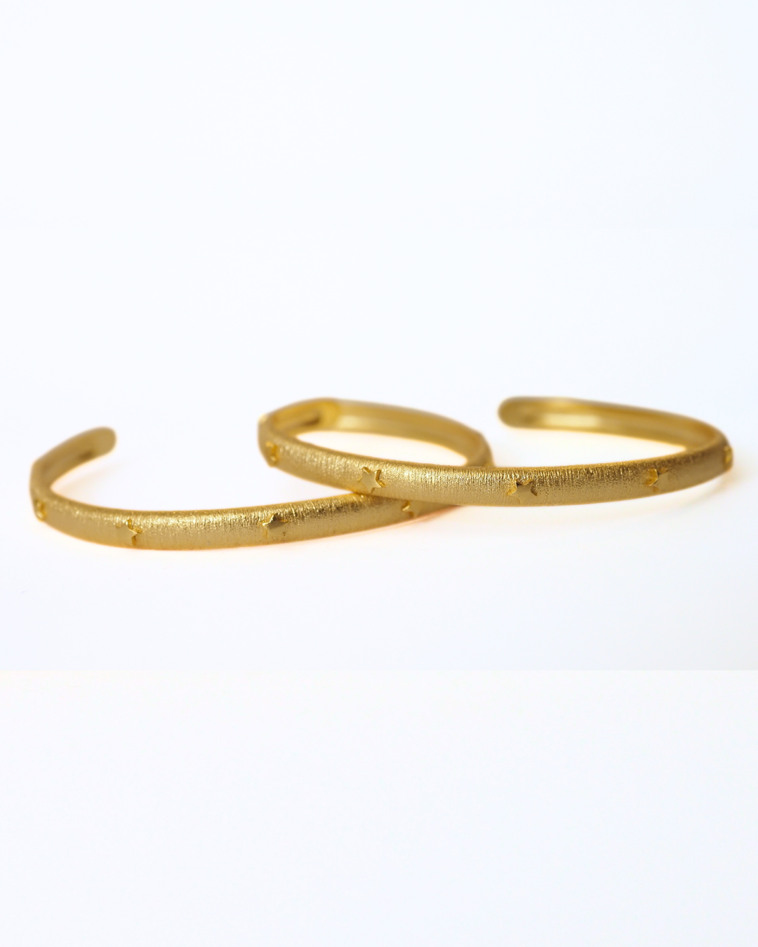 The Lumière Bangle in Gold