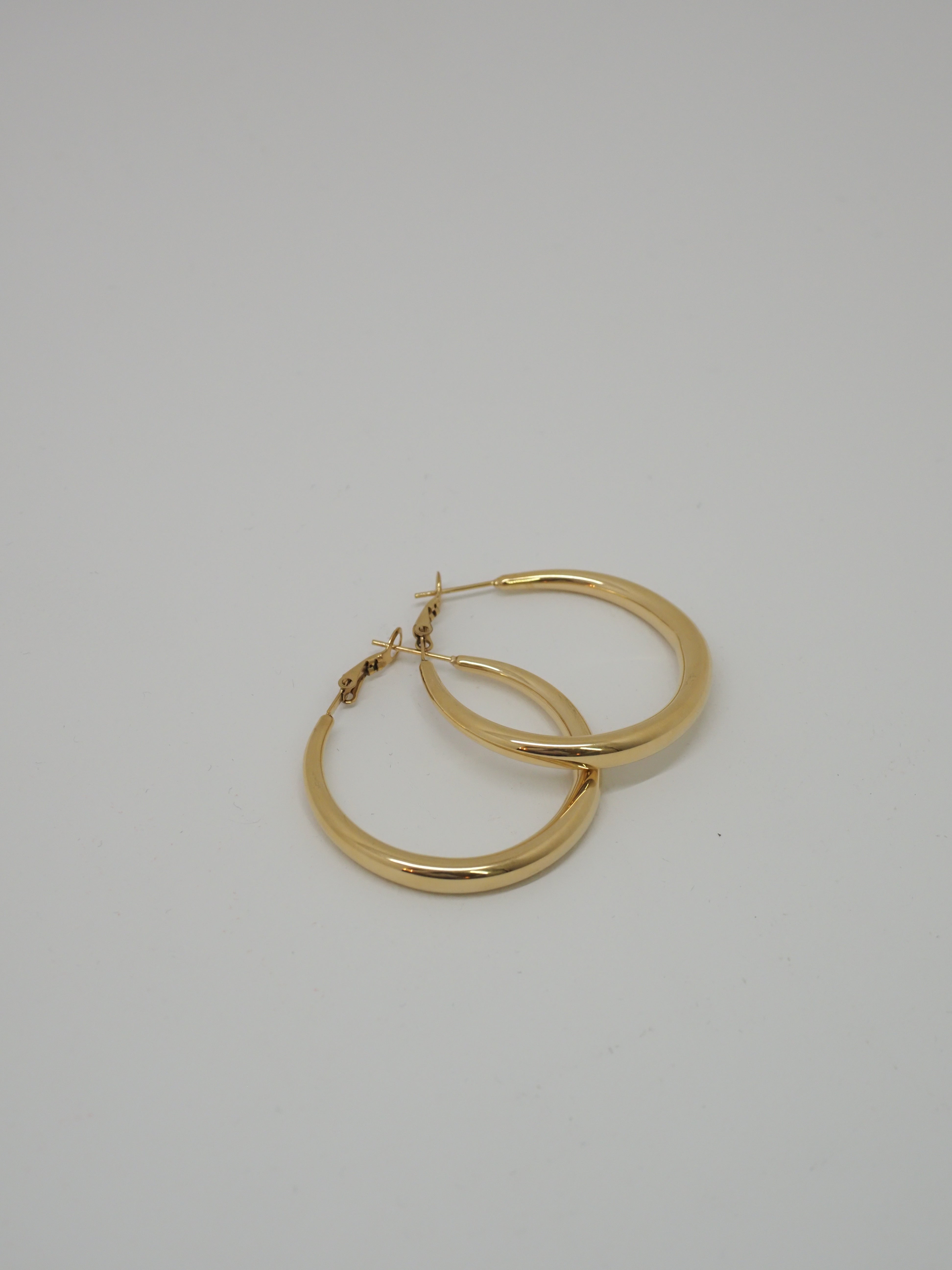 Orvexa Gold Hoop Earrings