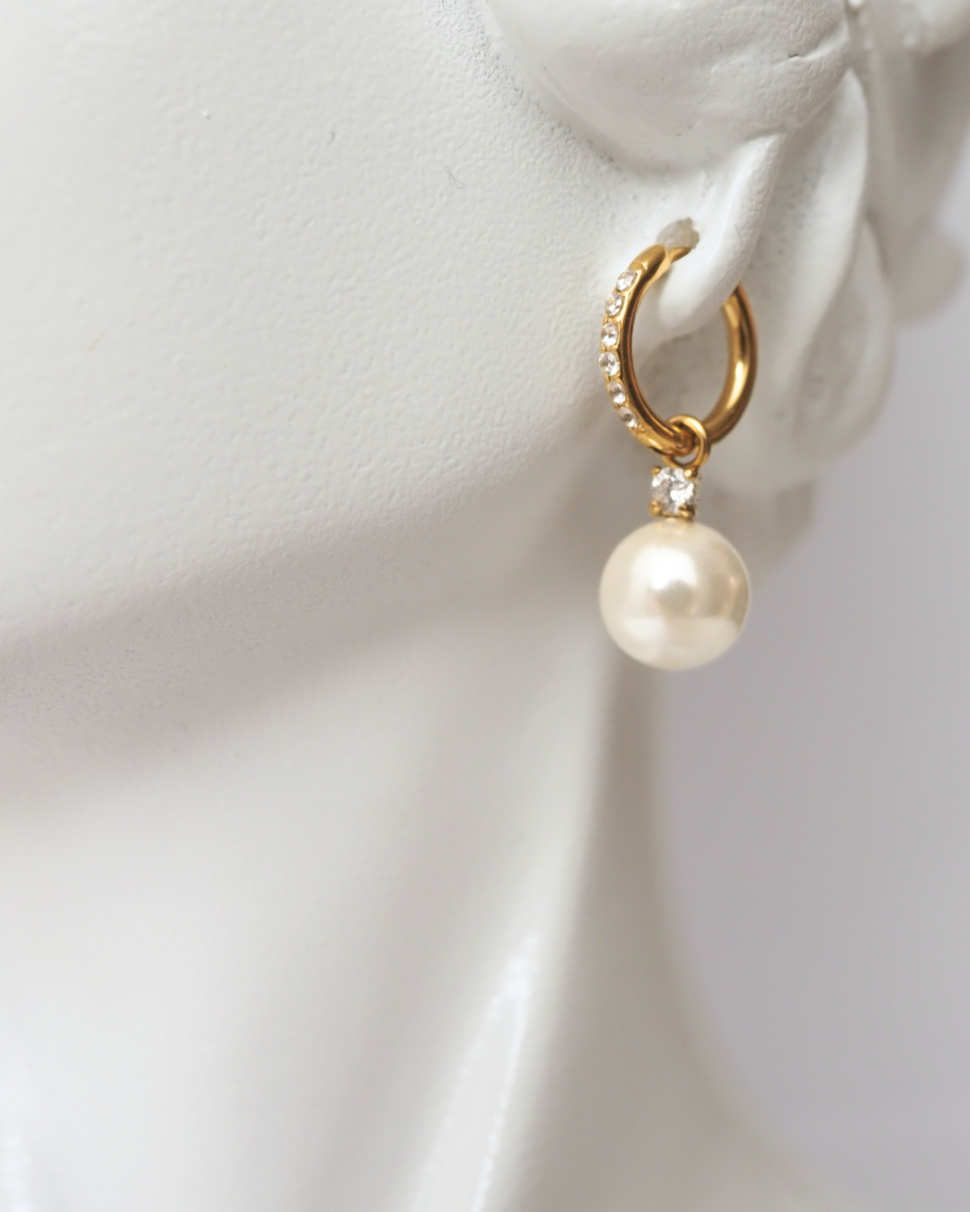 The Darling Pearl Drop Earring