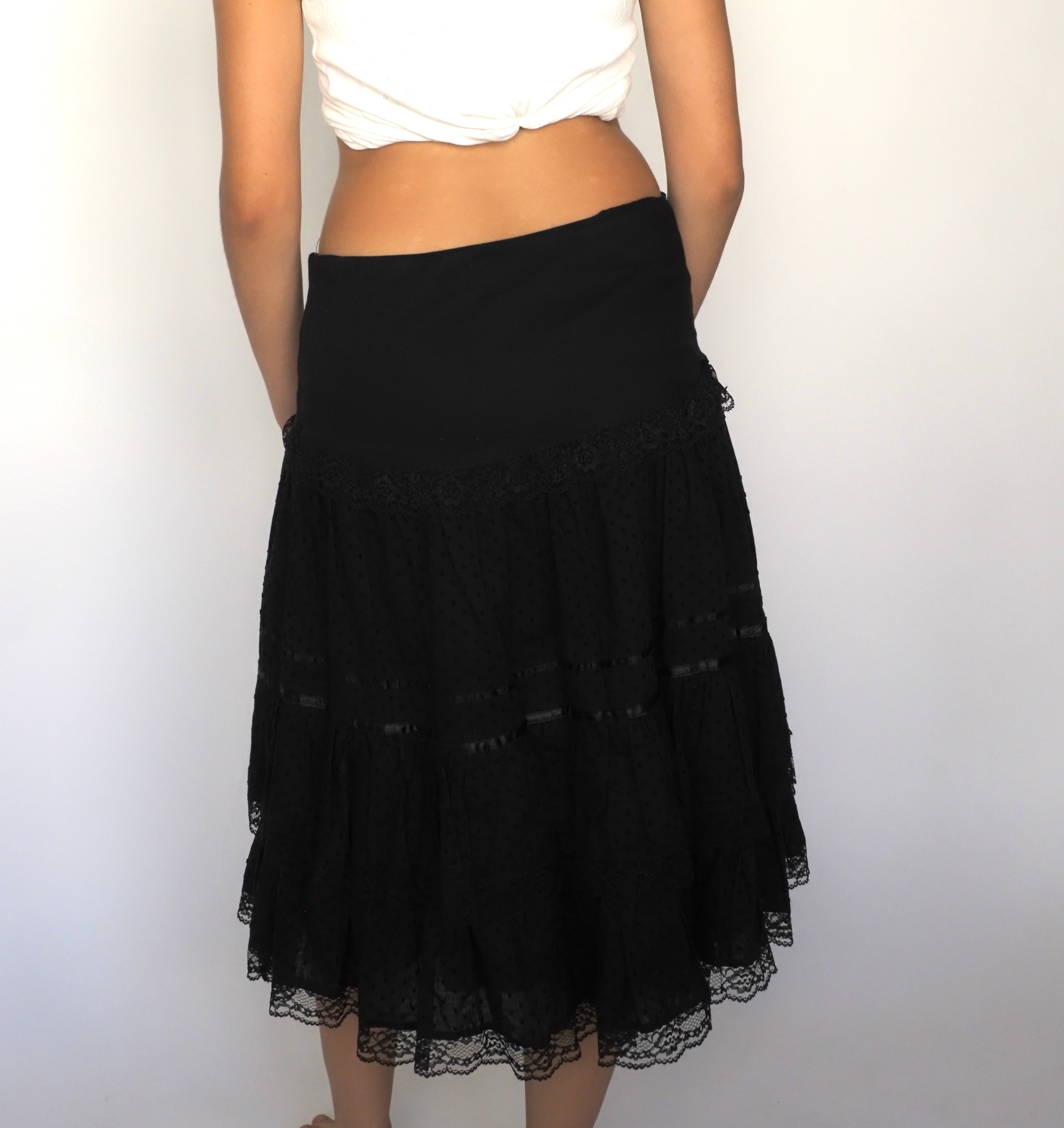 Black Tiered Polka-Dot Lace Hem Midi Skirt – Morgan