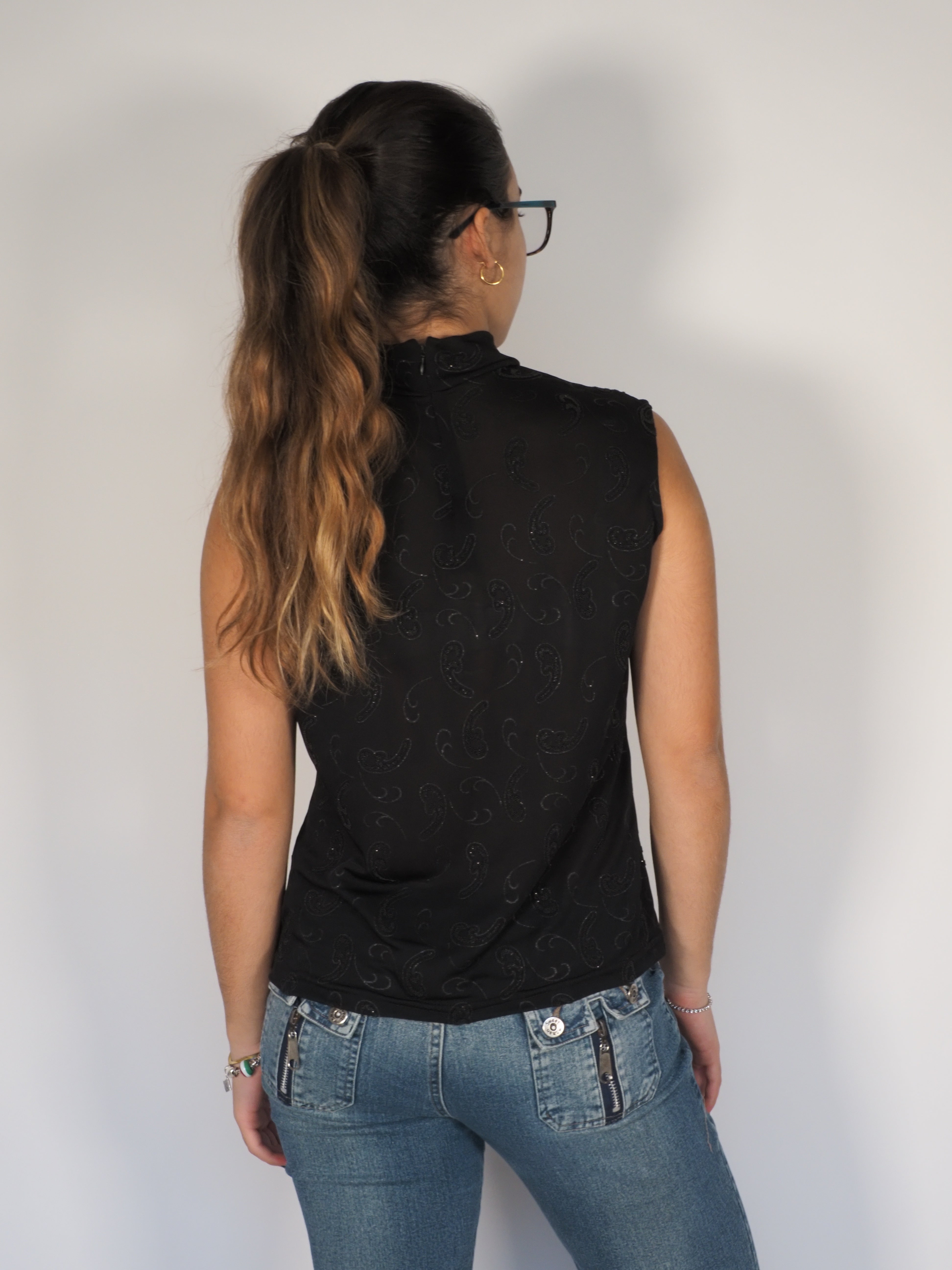 Black Paisley Mock-Neck Top – Angelica