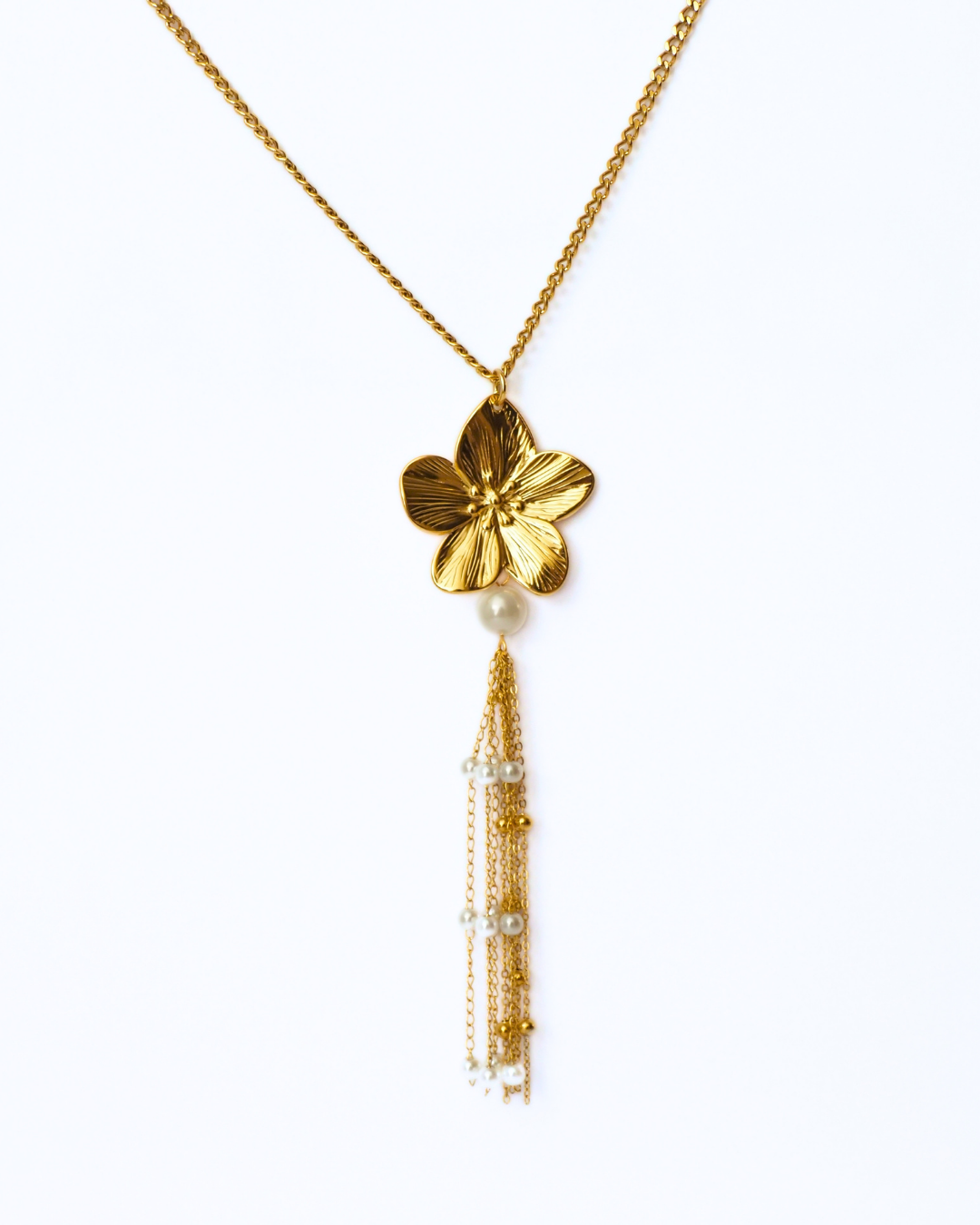 The Faelina Pearl Necklace