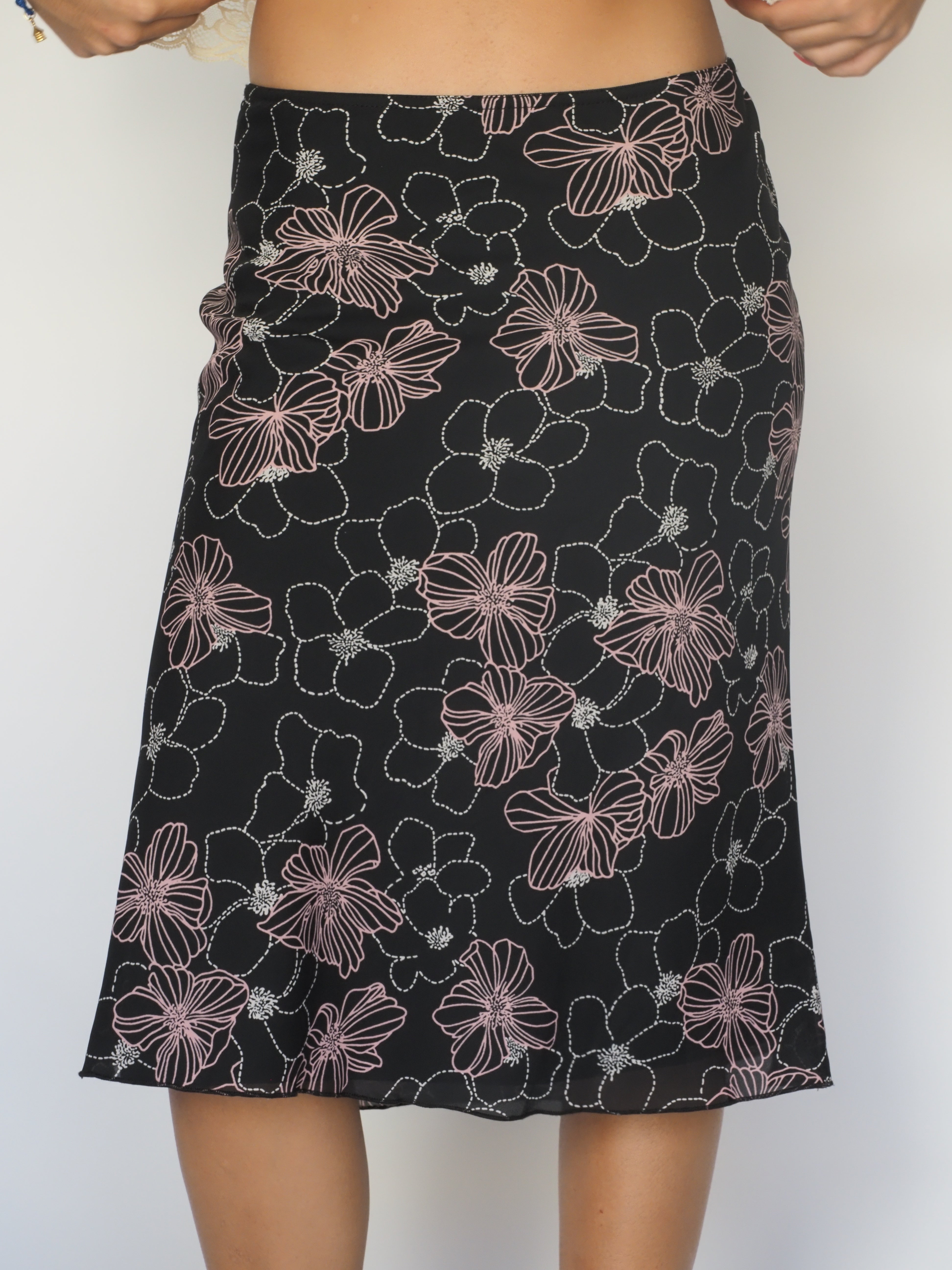 Black & Pink Floral Midi Skirt – Gloria Vanderbilt