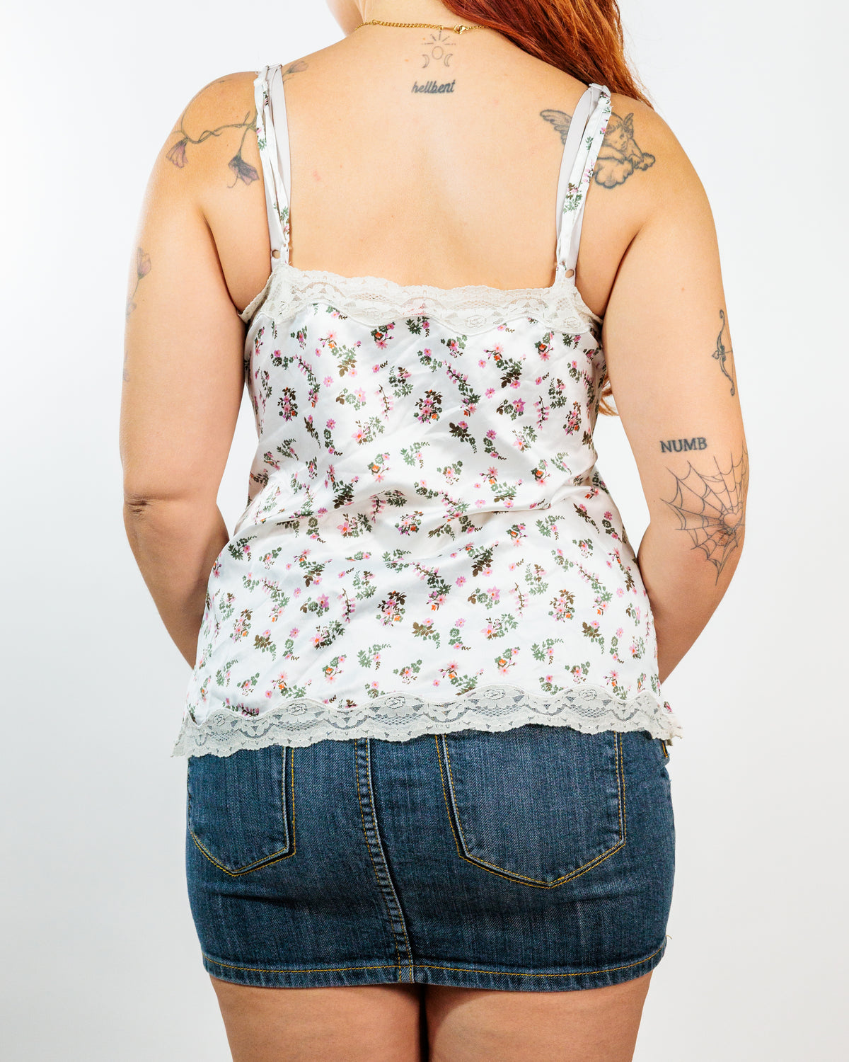 Y2K White Ditsy Floral Lace Trim Camisole Top