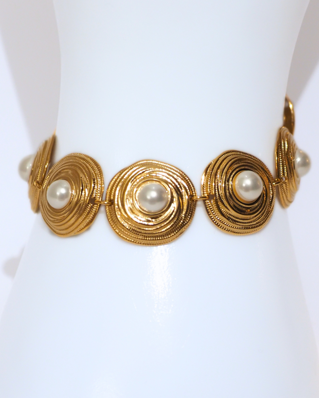 The Liora Shell Bracelet