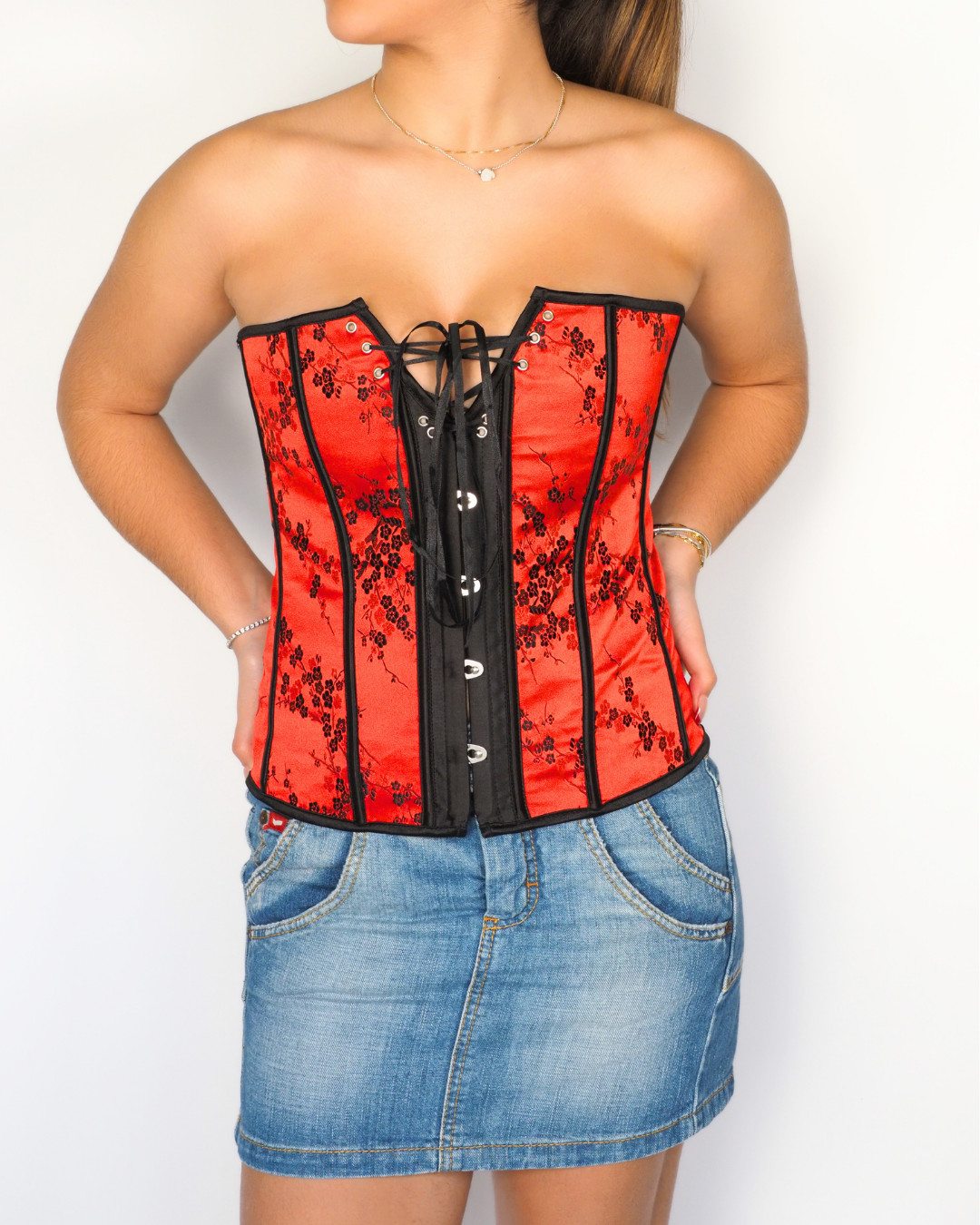 Vaacodo Red Satin Floral Lace-Up Corset Top – Strapless Y2K Burlesque Style