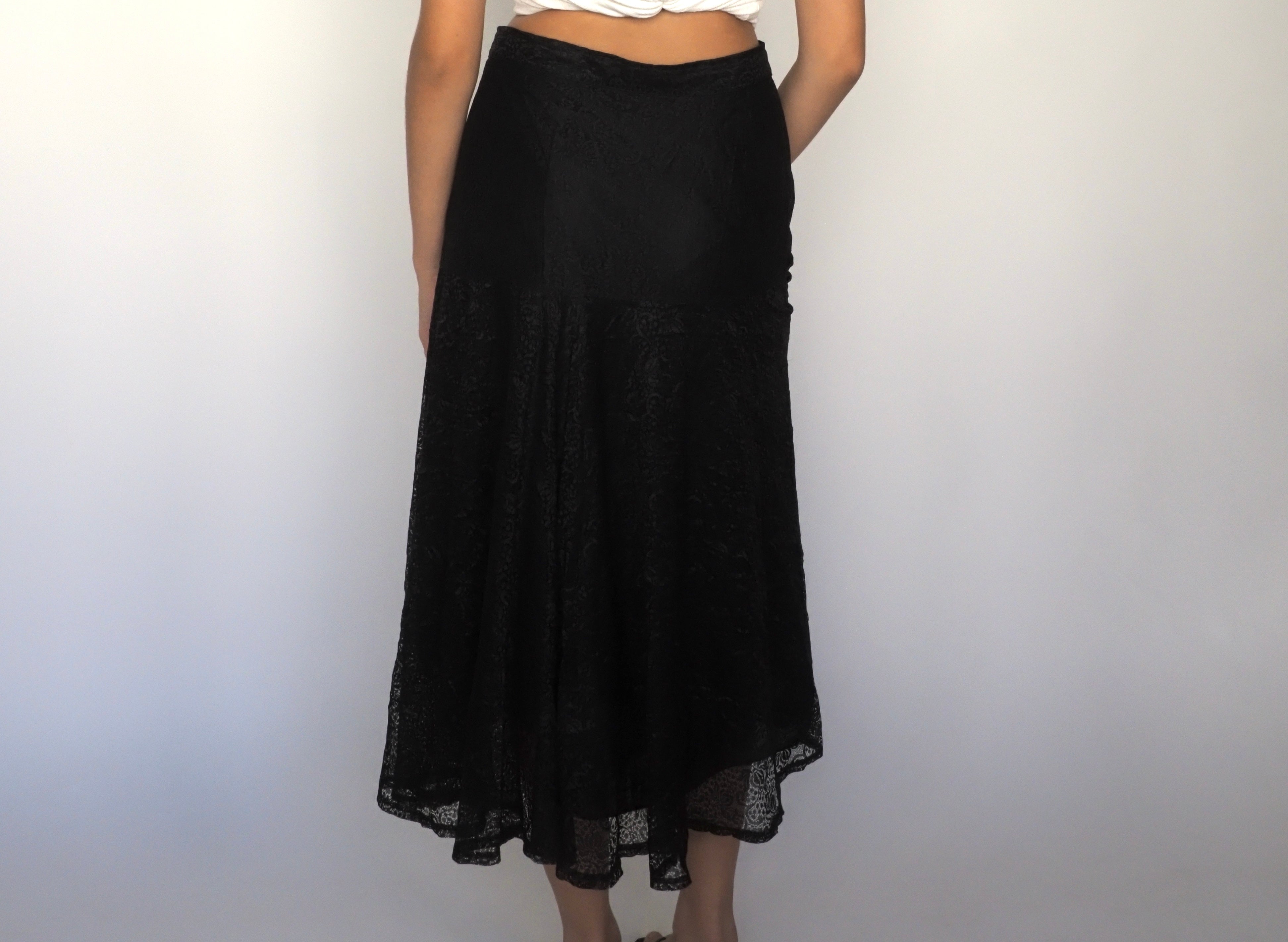 Black Lace Midi Skirt – Costellarione