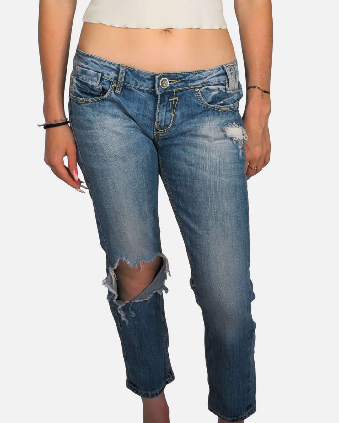 Distressed Low-Rise Cropped Jeans by Fracomina