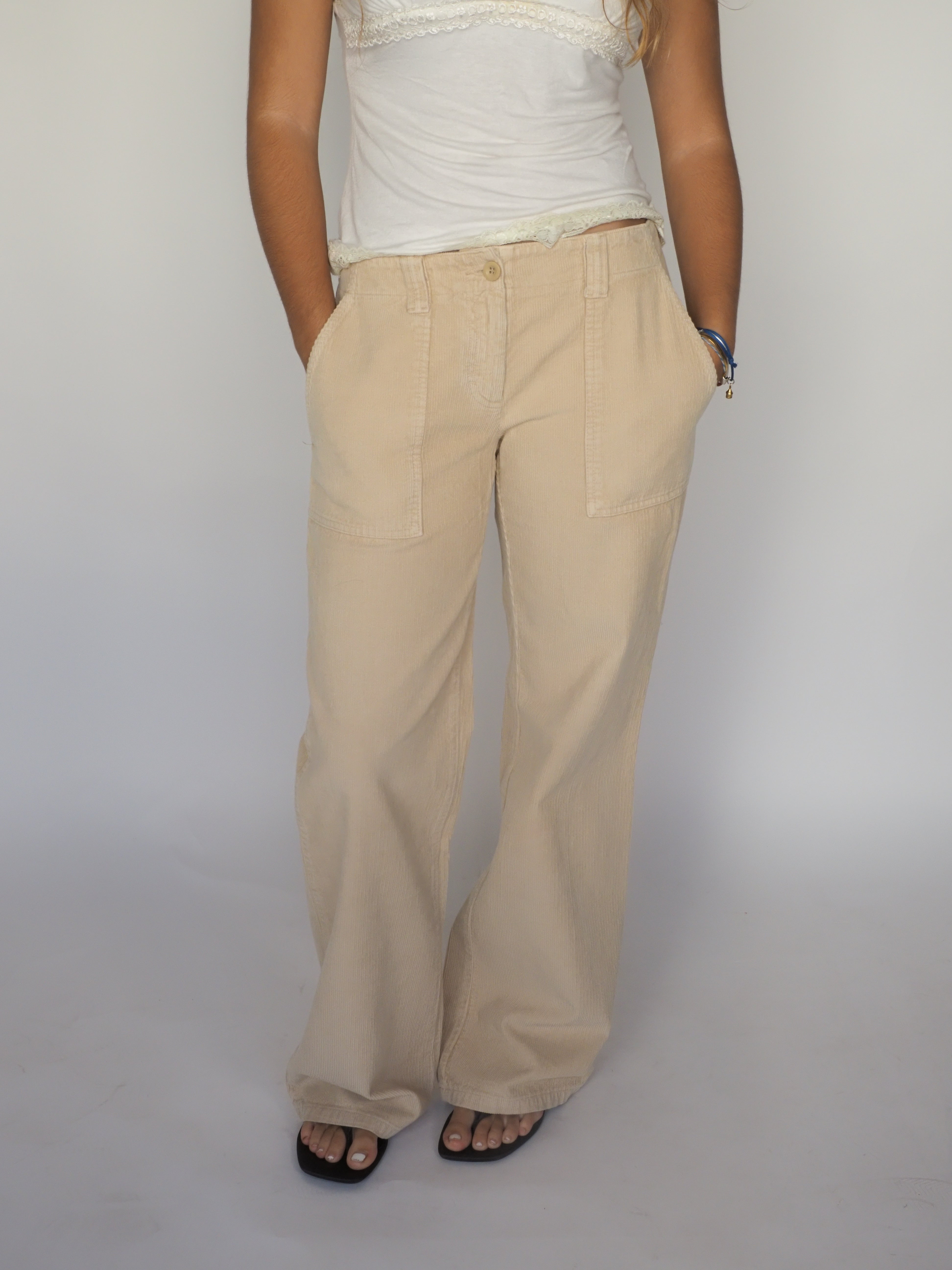 Beige Wide-Leg Corduroy Trousers – United Colors of Benetton