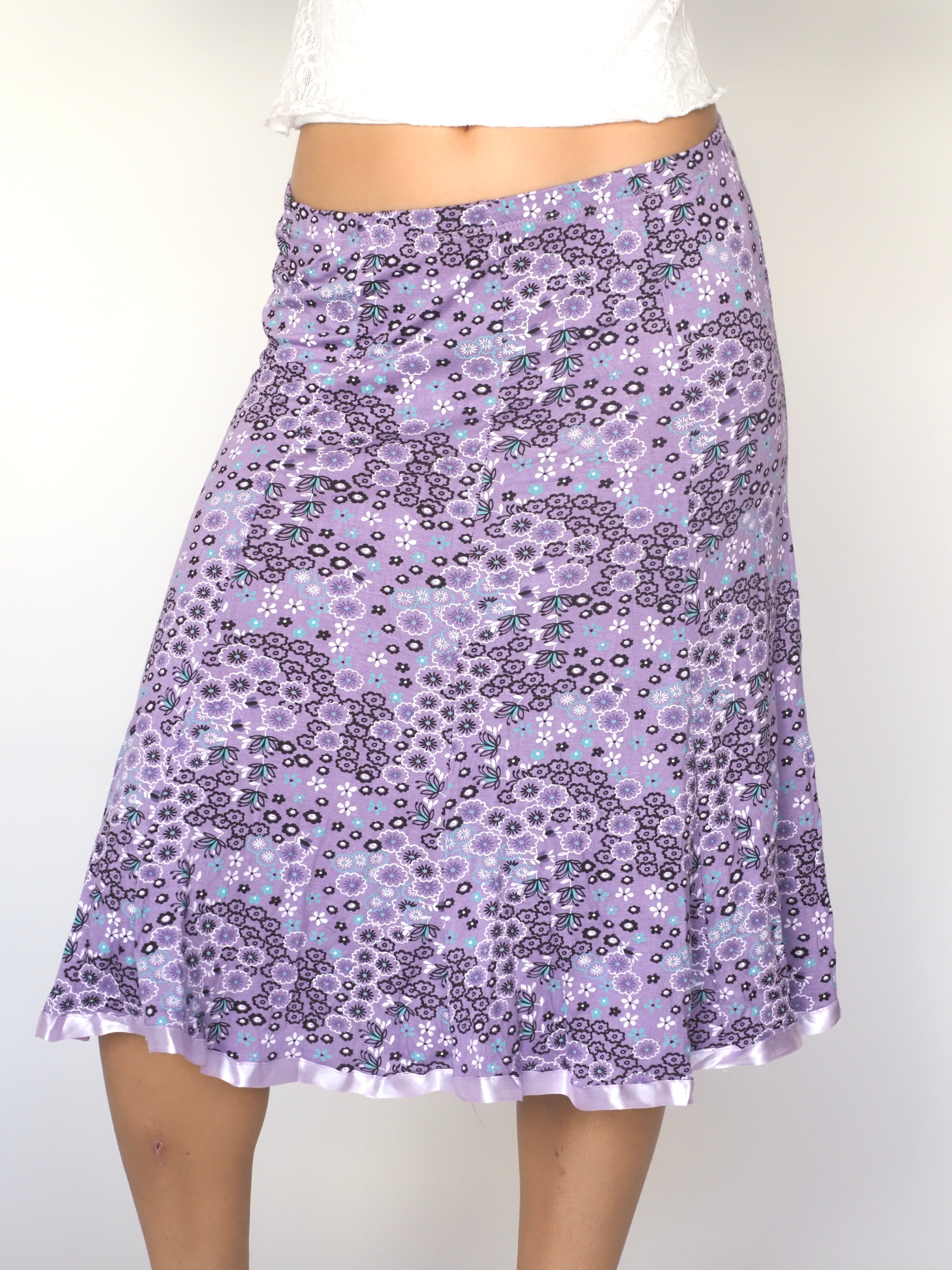 Lilac Floral Stretch Skirt with Satin Trim