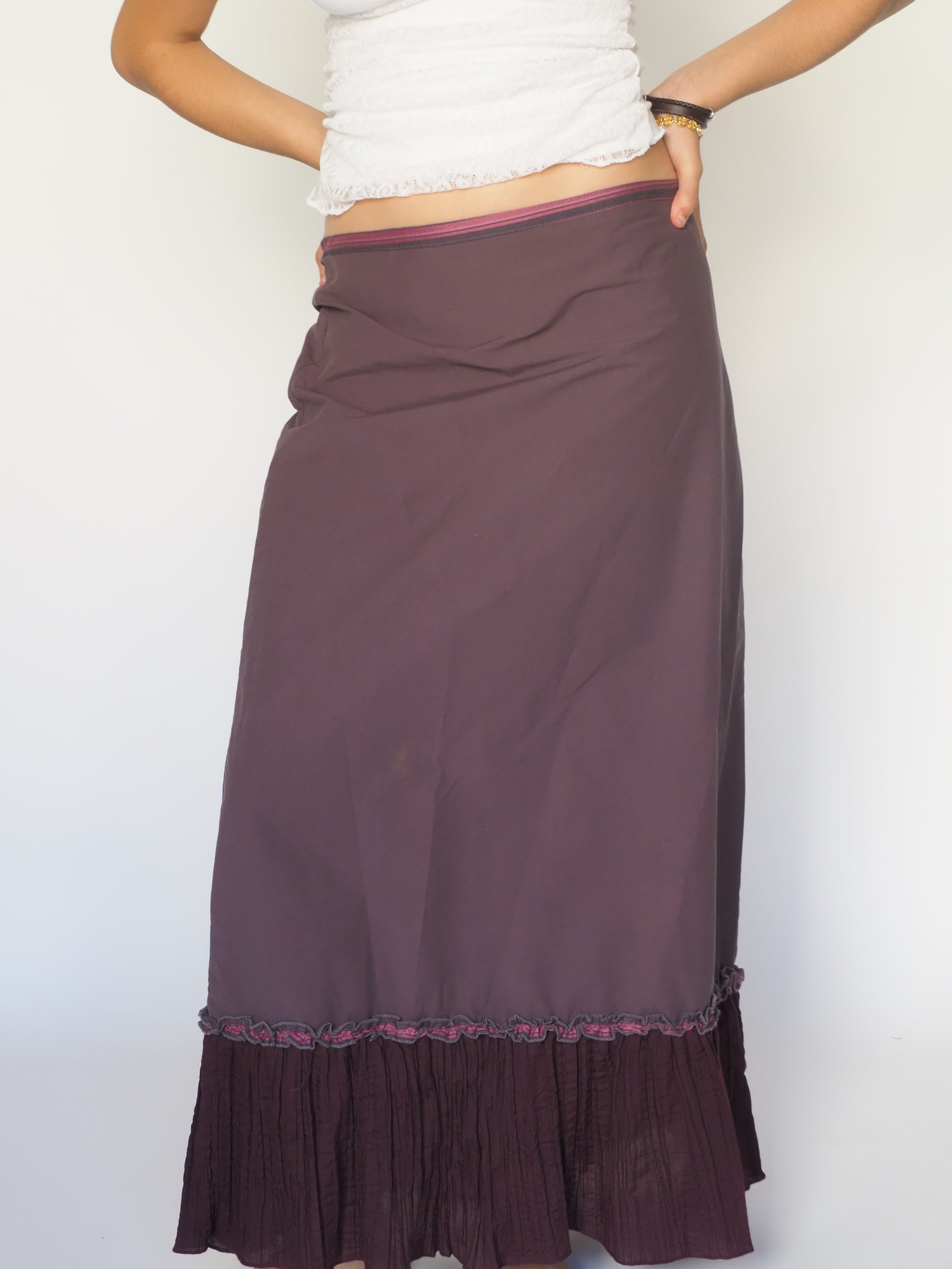 Black Ruffle Hem Maxi Skirt with Sequin Appliqué – Il Fione dell’Europa