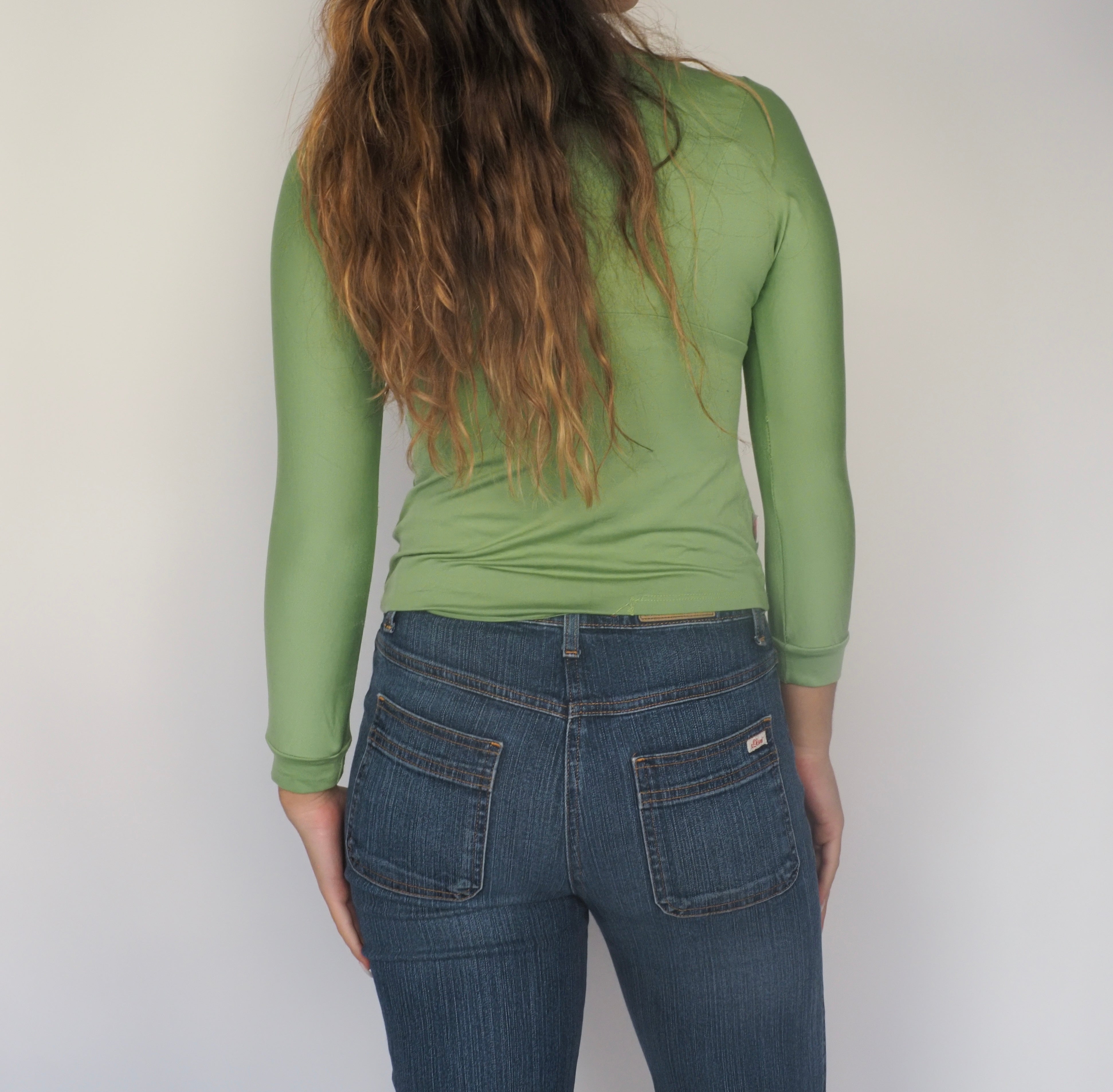 Sage Green Deep V Long Sleeve Top – Piccole Donne