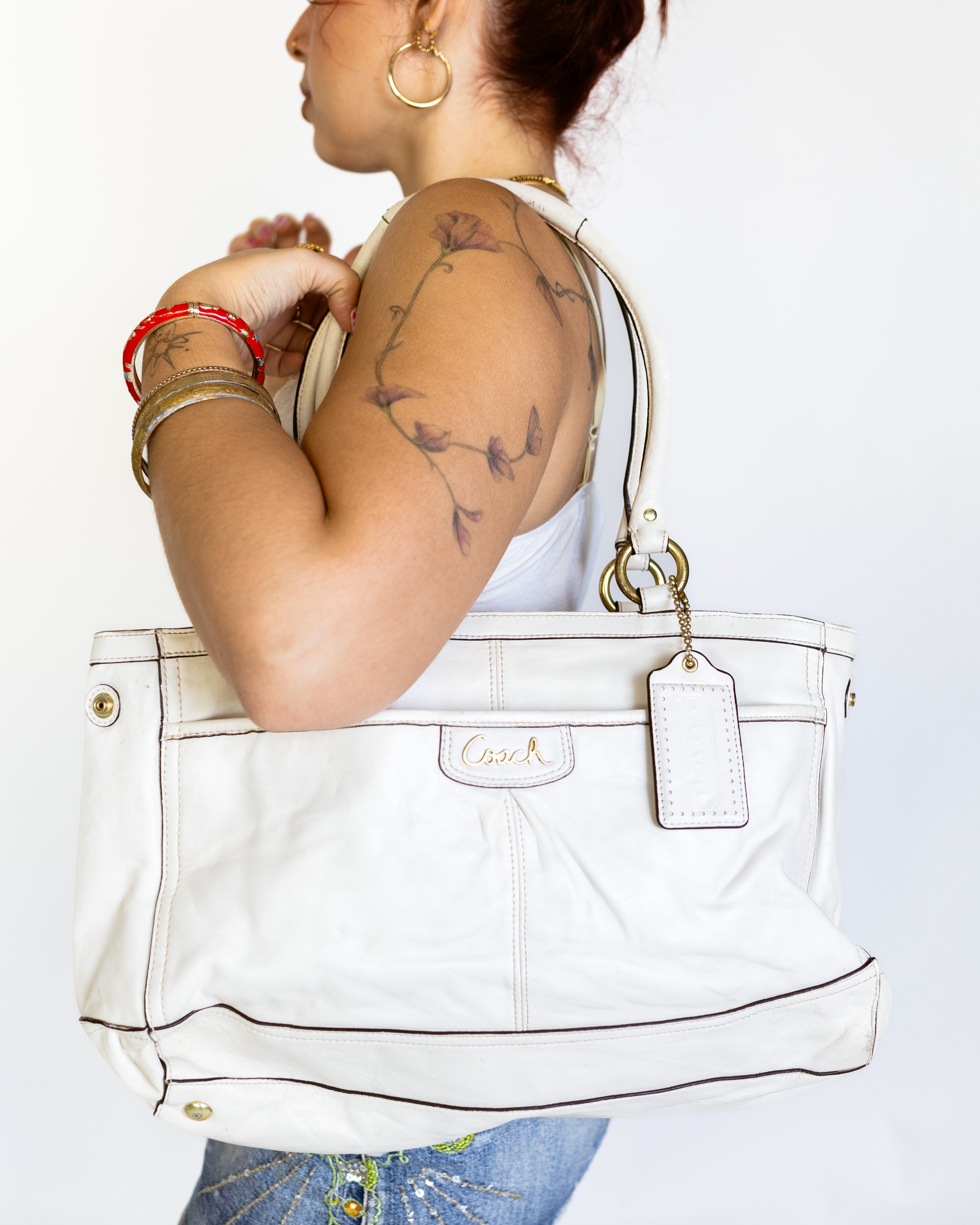 Coach White Leather Ring Handle Shoulder Tote with Gold Hardware