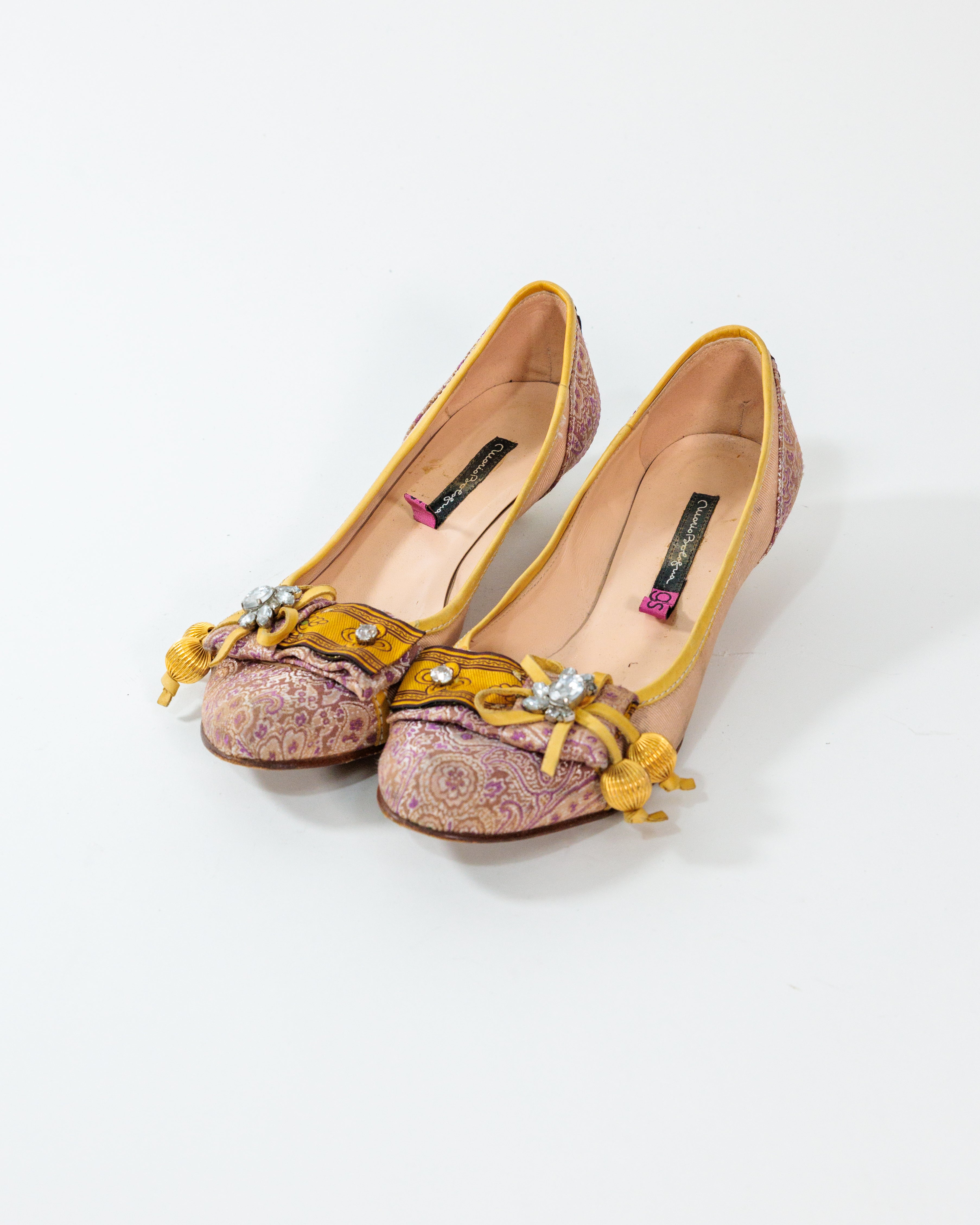 Pink Paisley Embellished Pumps - Mario Bologna Gloss