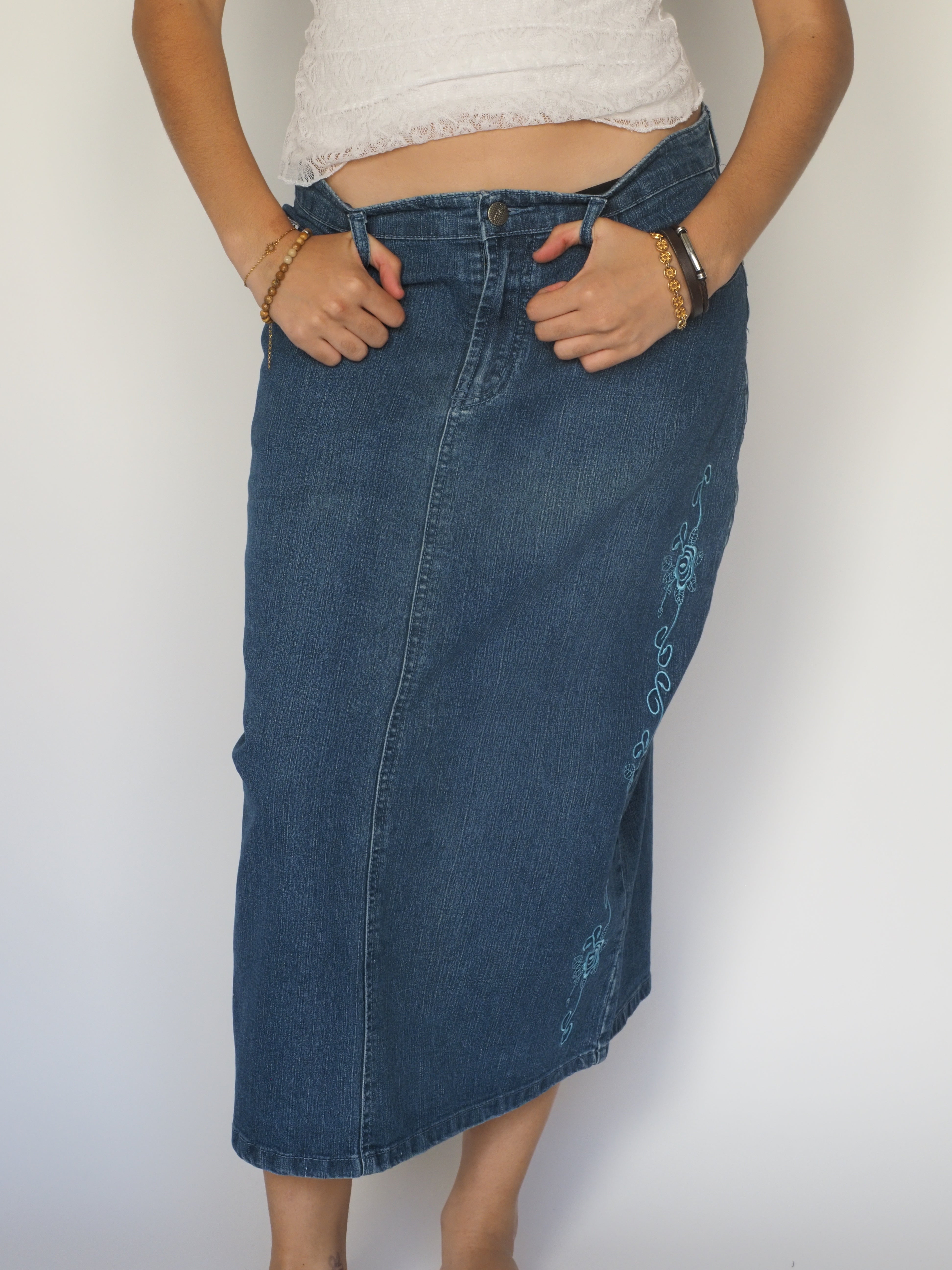Y2K Dark Wash Denim Midi Skirt with Blue Embroidery – J Reccia
