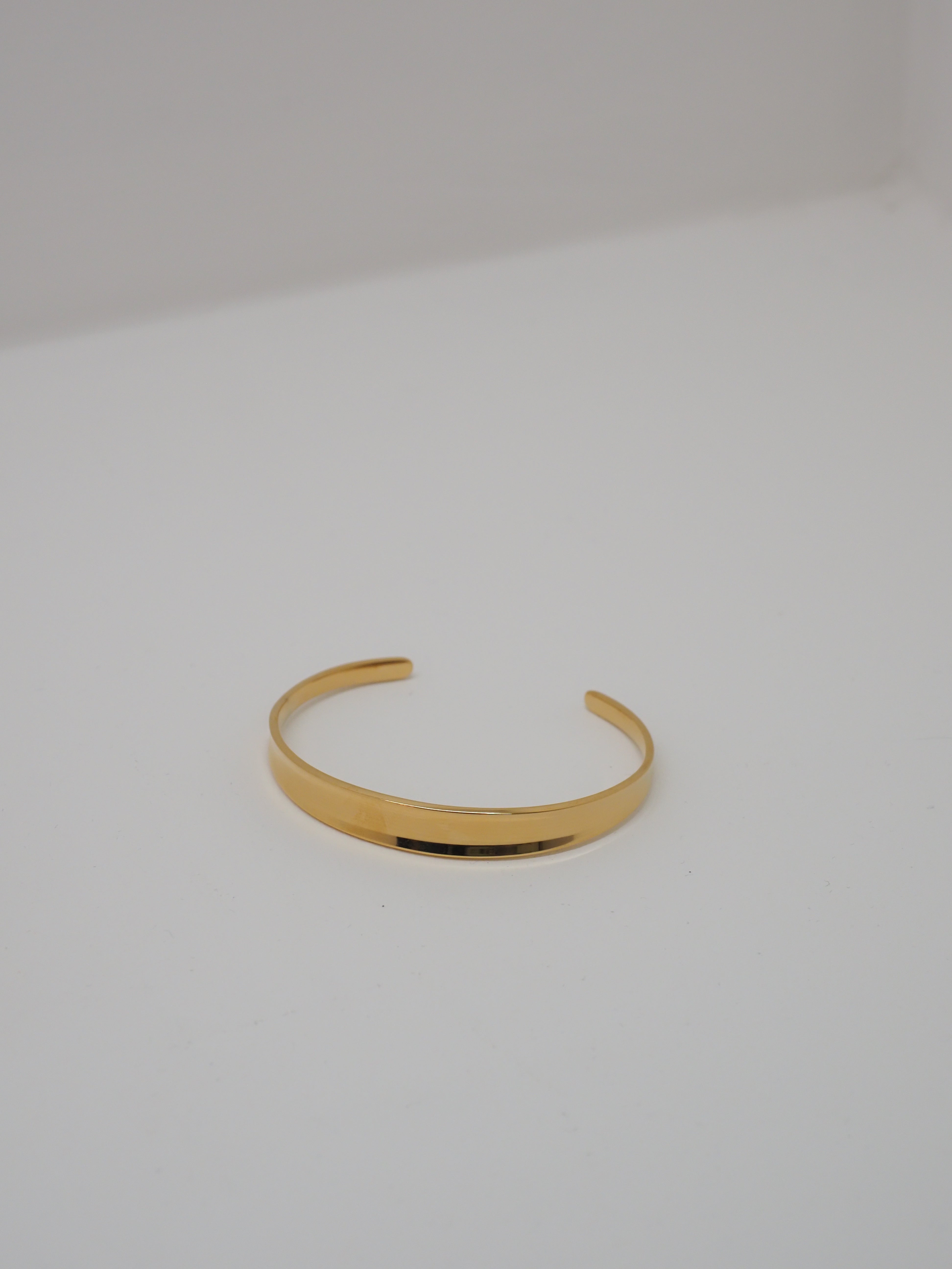 Caelith Gold Cuff Bangle