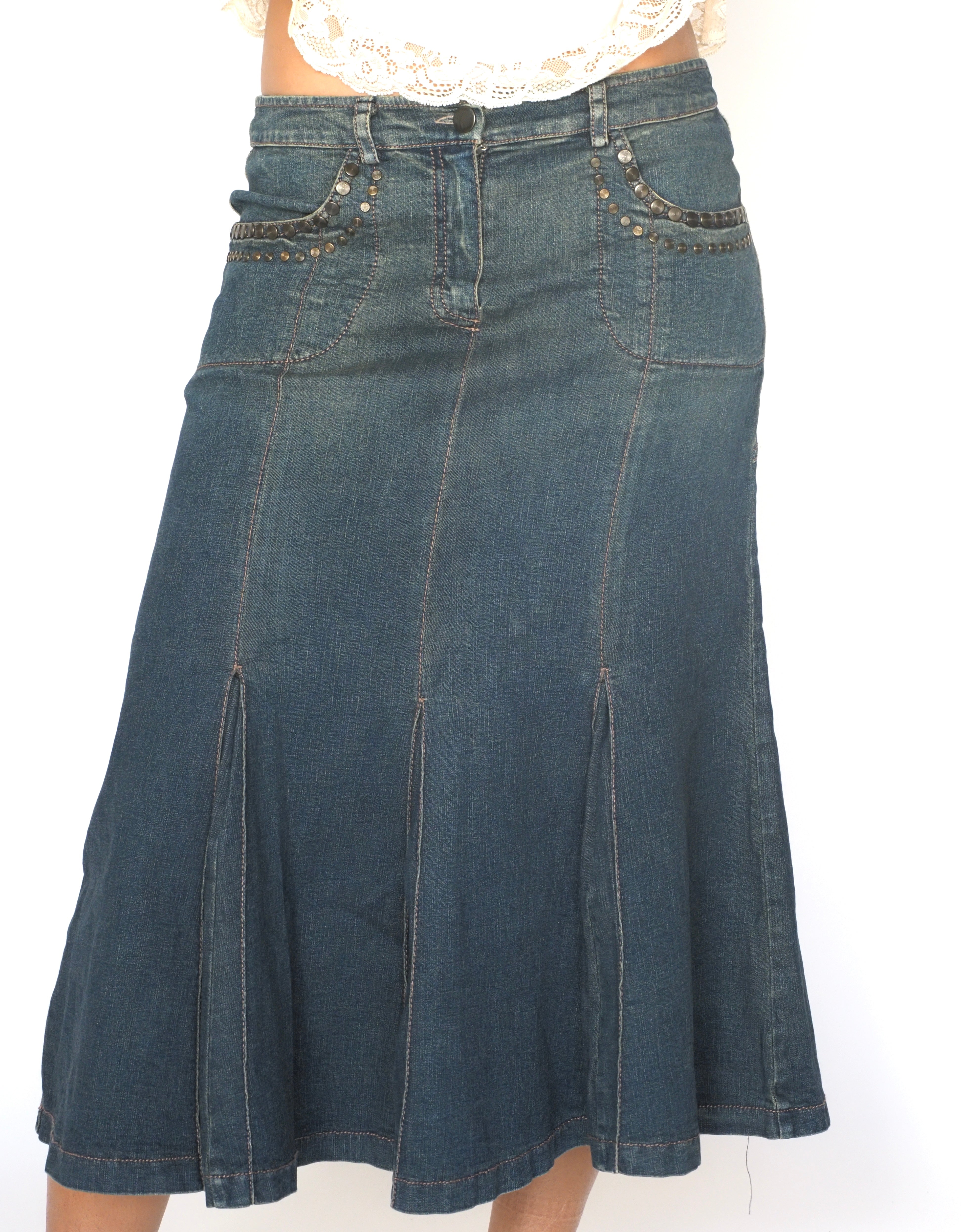 Studded Dark Wash Flared Denim Midi Skirt – Carla Ferroni