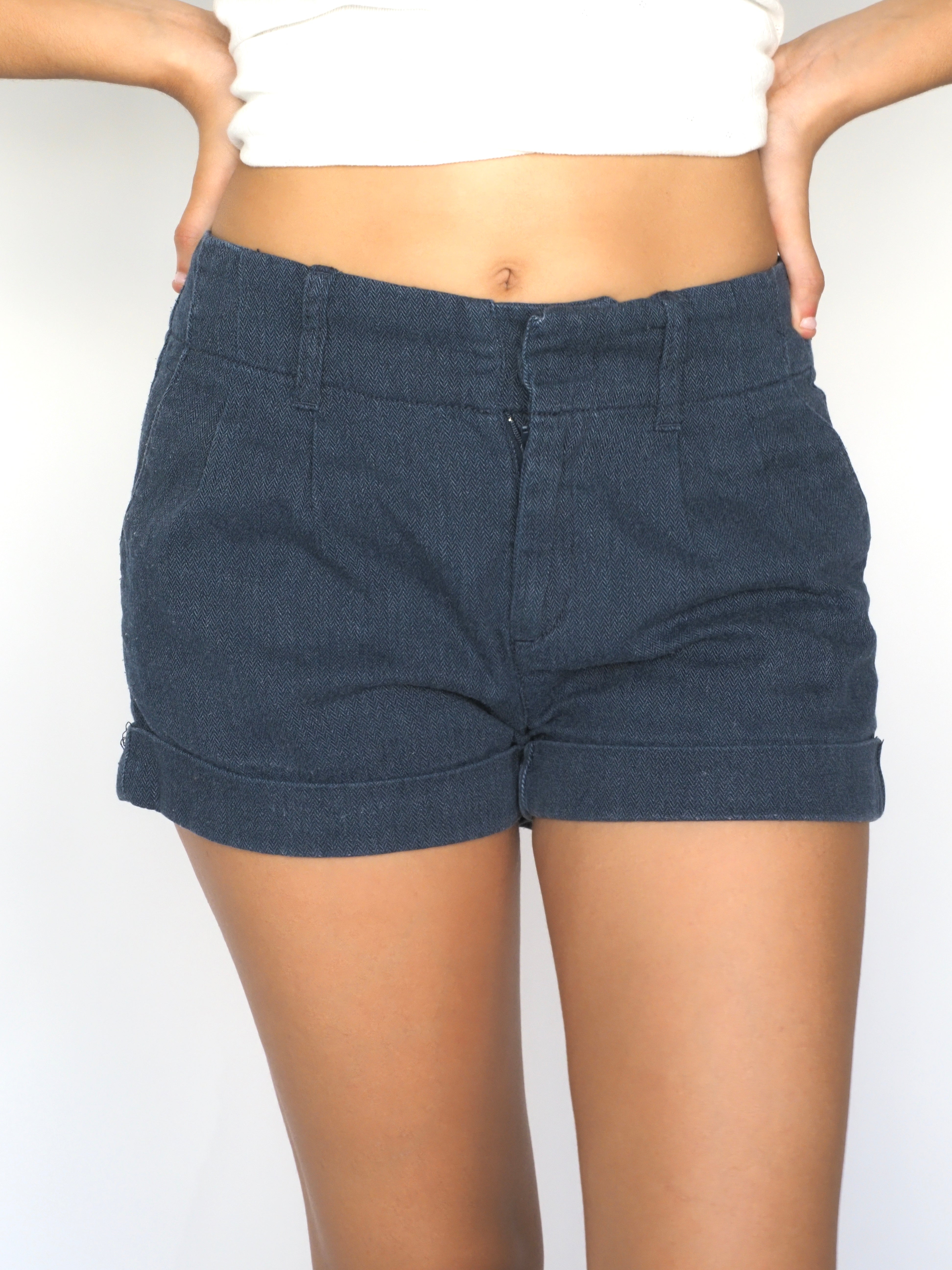 Dark Blue Cuffed Shorts – Bullhead Black