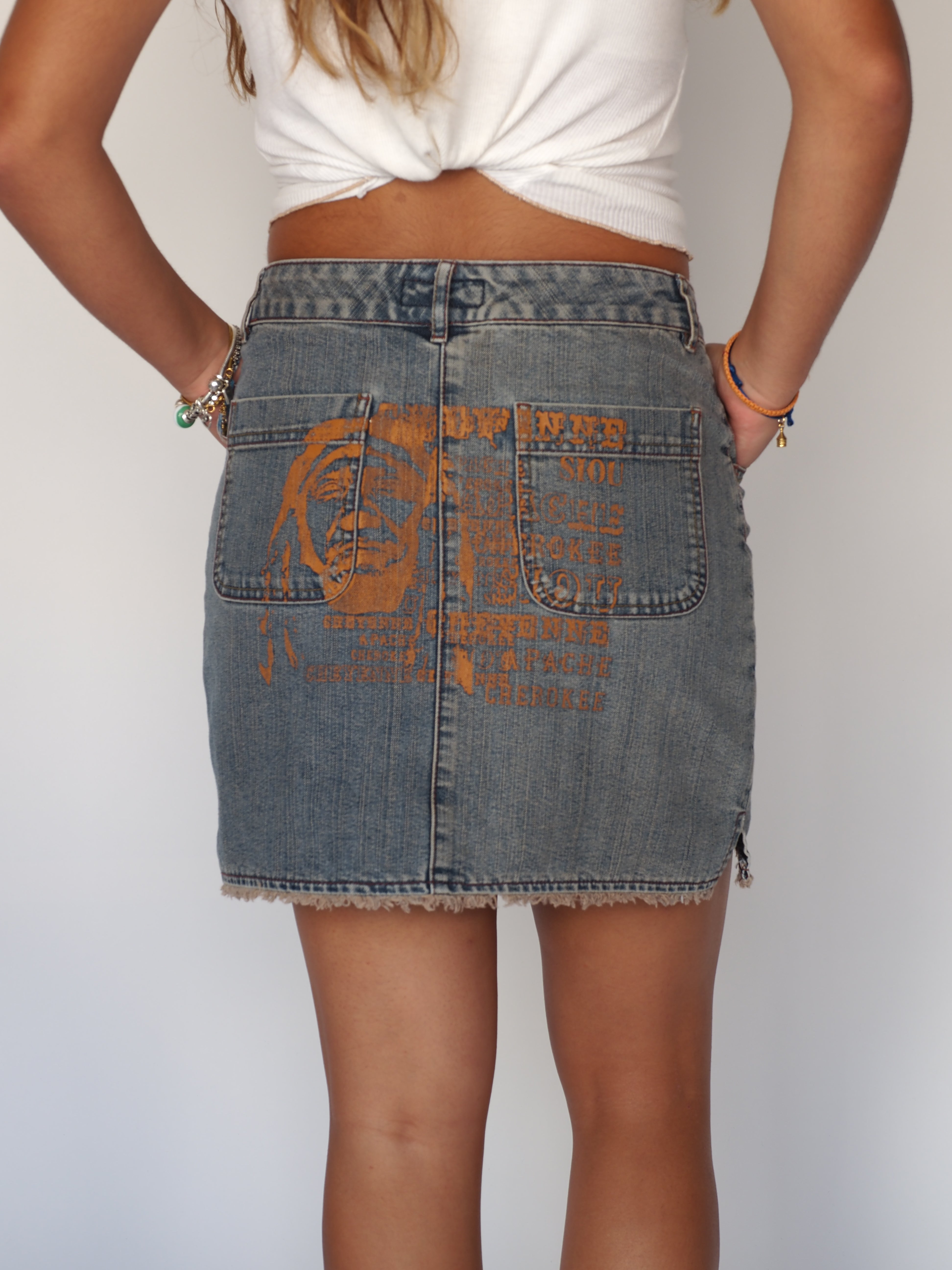 Jeans Dynam Light-Wash Tribal Graphic Denim Mini Skirt