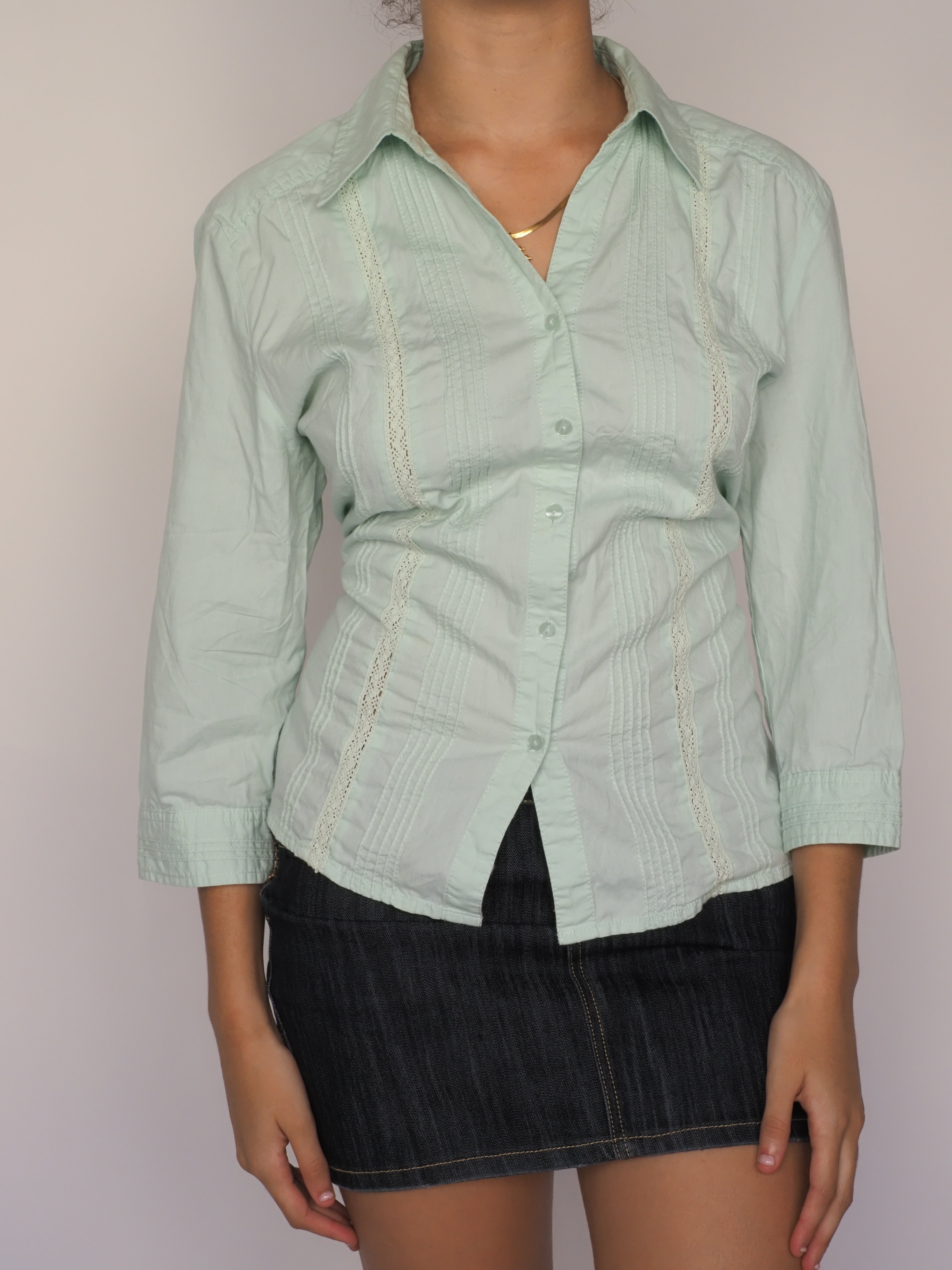 Mint Green Button-Up Blouse with Pintuck & Lace Detail – Bossini