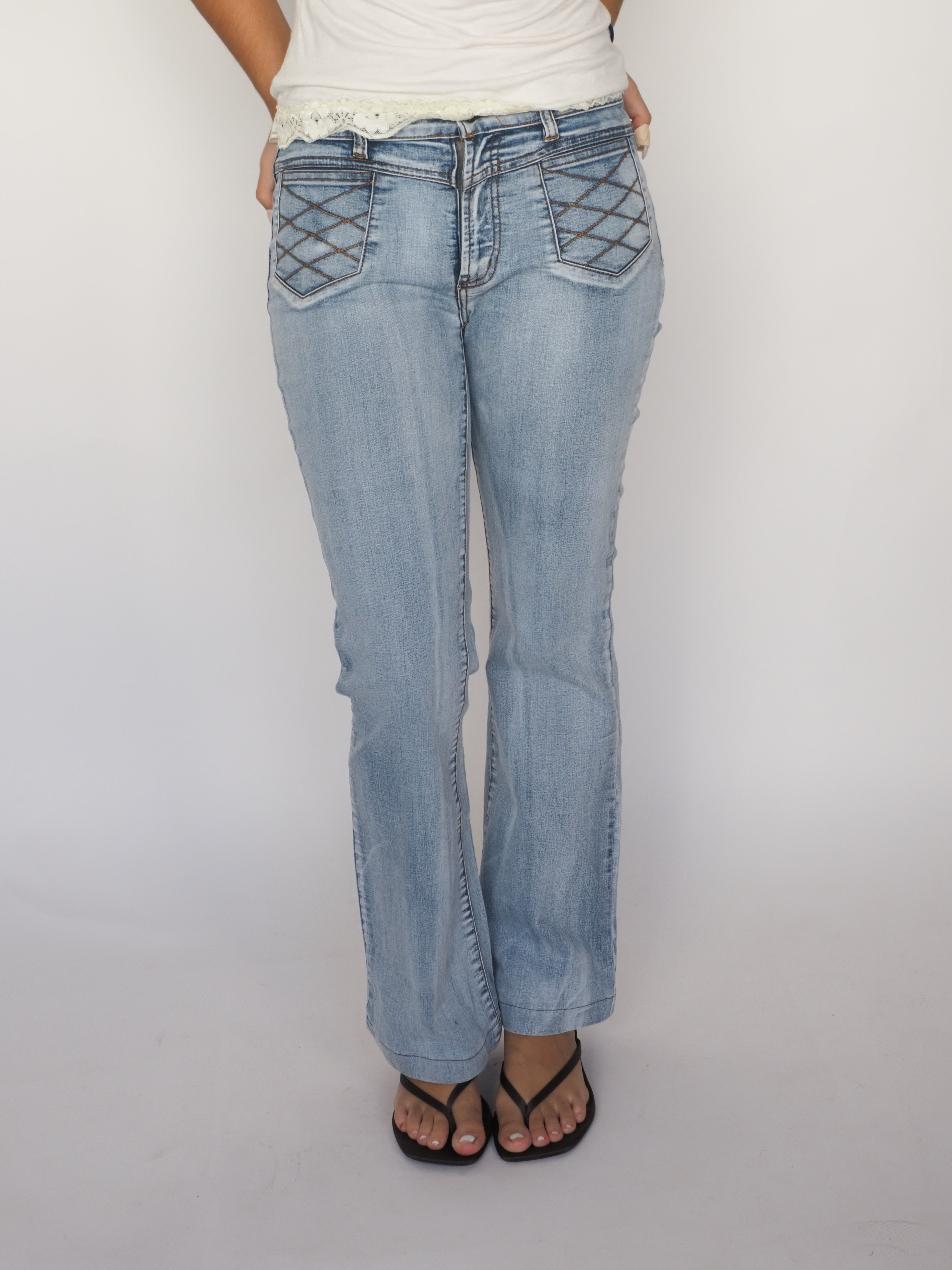 Steed Light-Wash Bootcut Jeans with Contrast Stitch Pockets