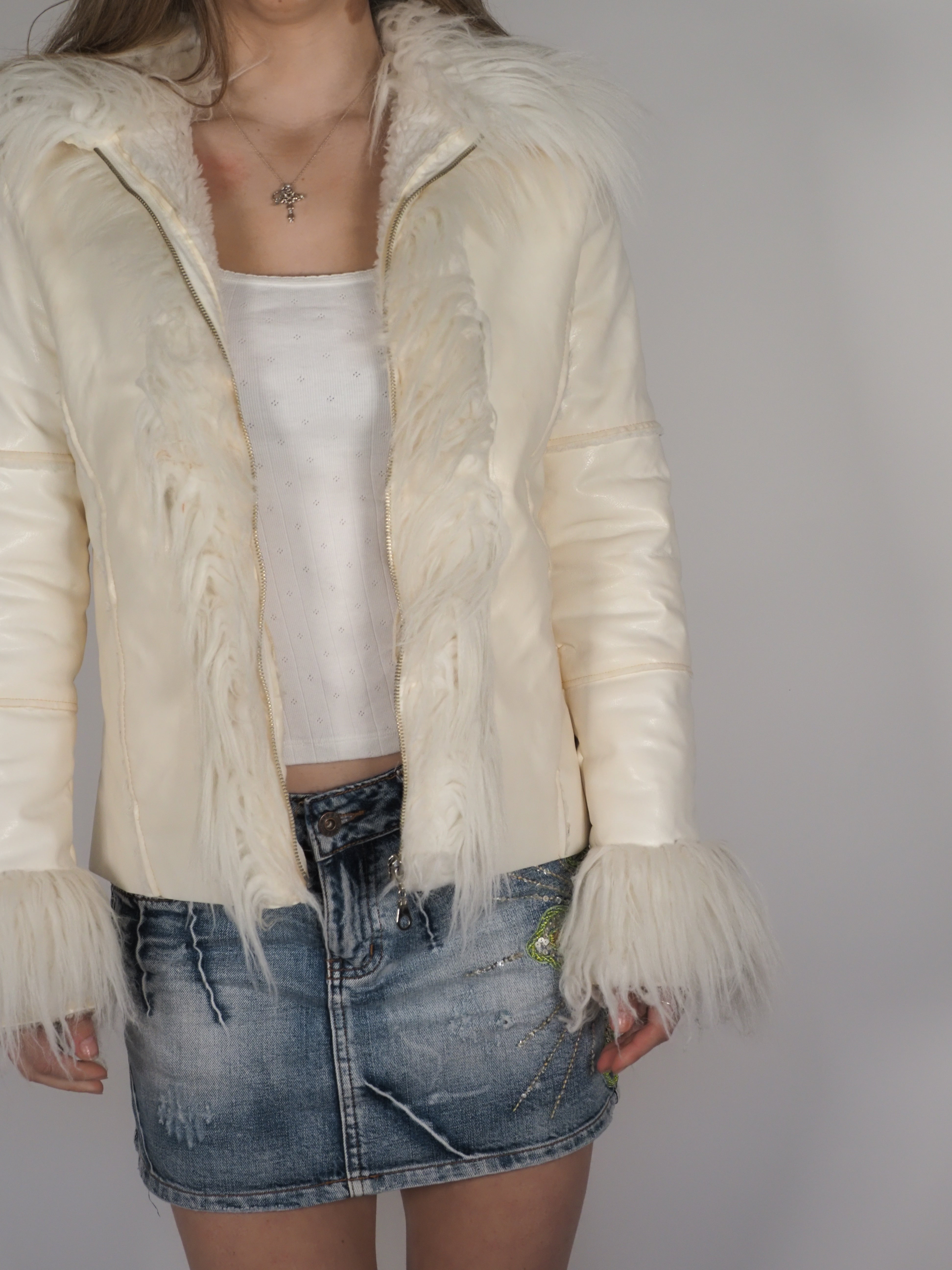Y2K Furor Cream Faux Fur Trim Jacket