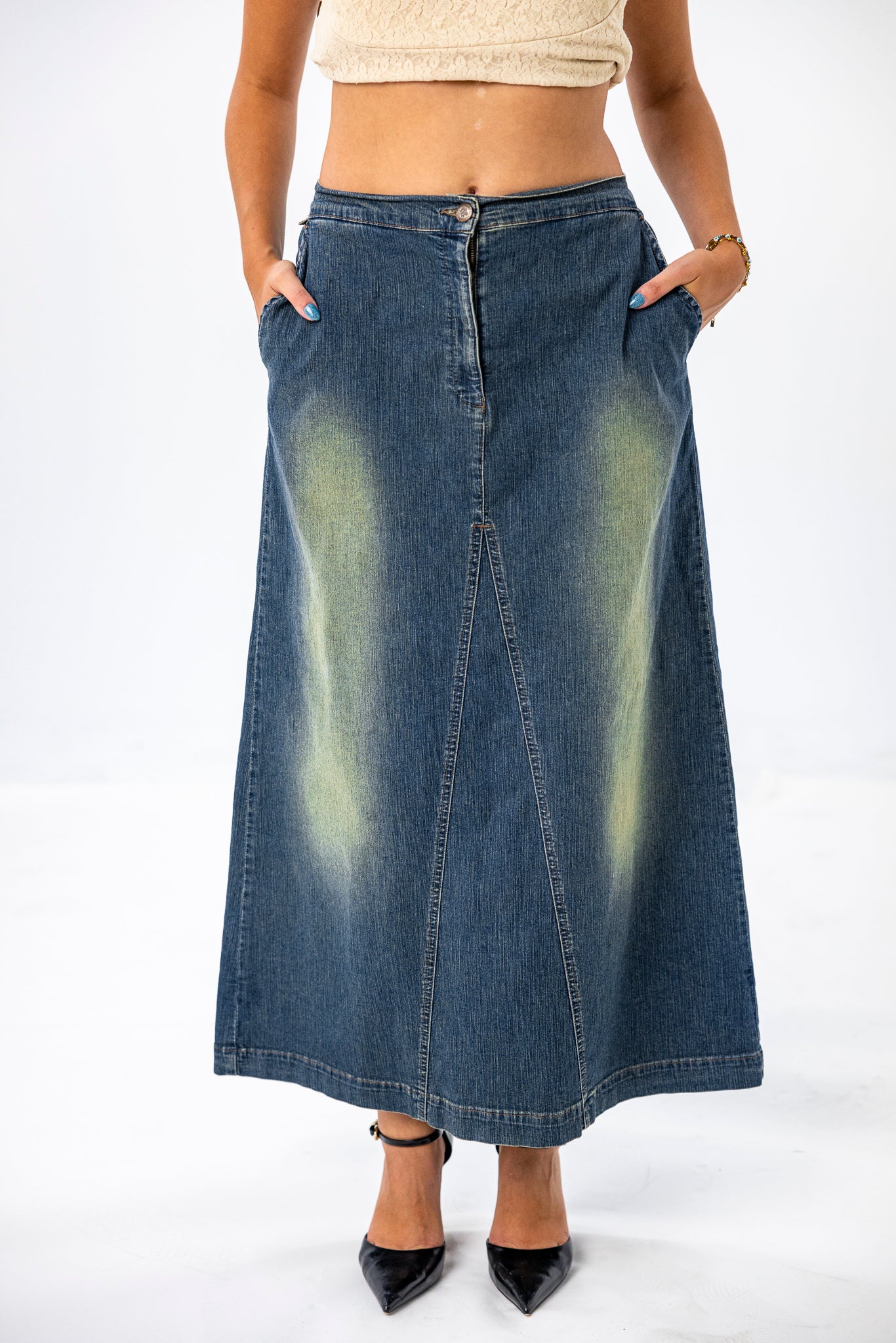 Denim Maxi-Skirt in Vintage Wash