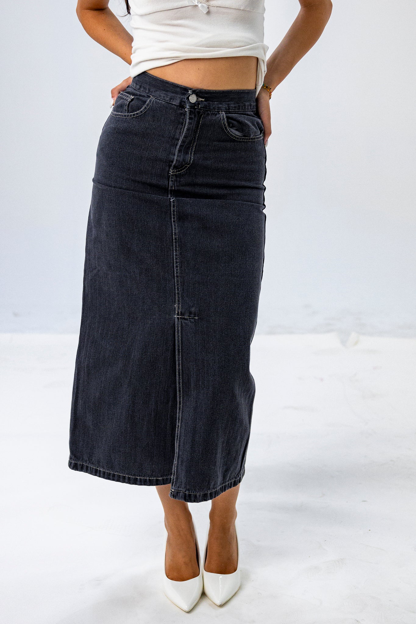 Black-Wash Maxi-Skirt in Black