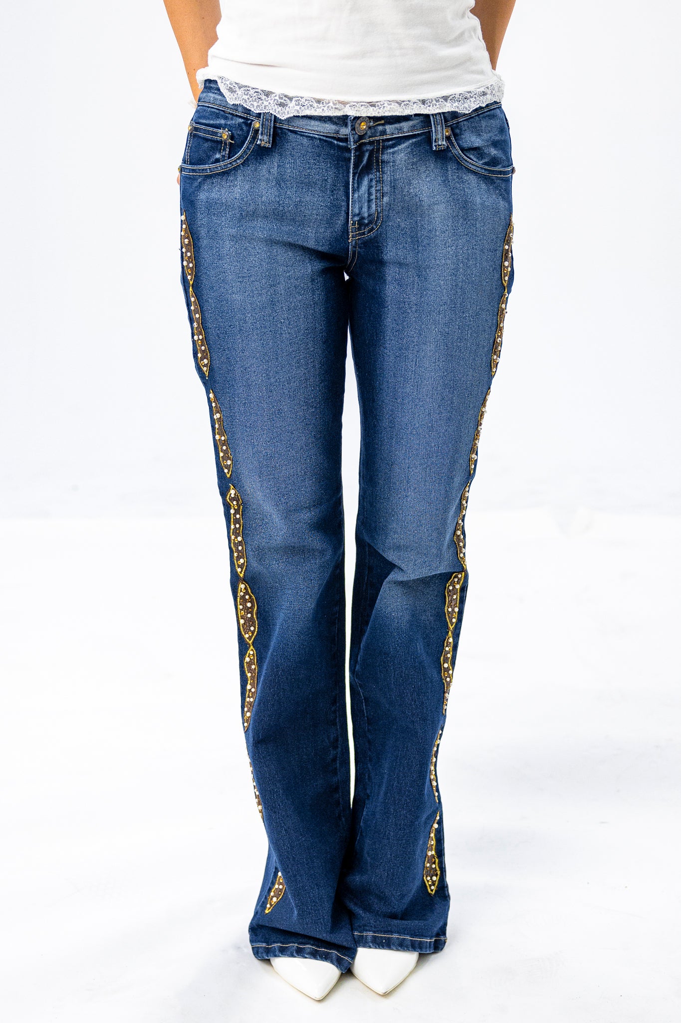 Low-Rise Washed Out Denim Jeans with Embroidered Design