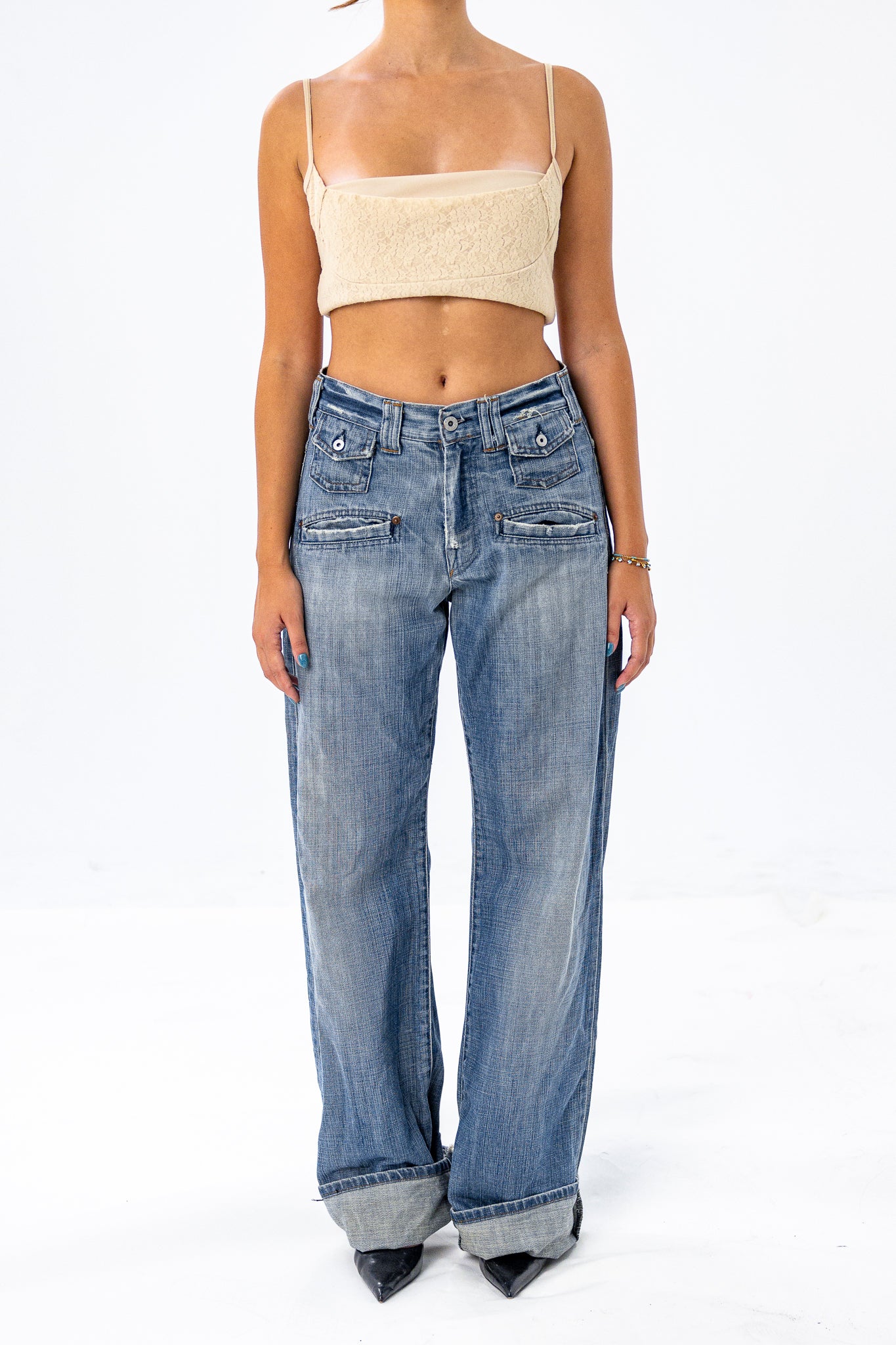 Double zipped Straight-Legged Jeans in Light Wash