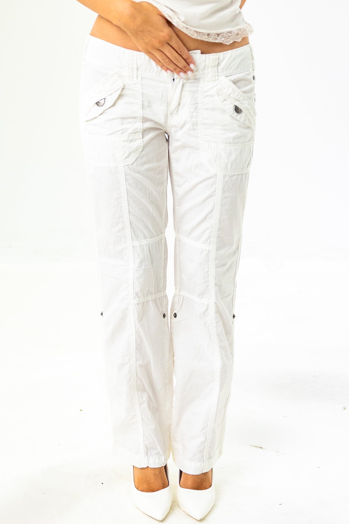 Low-Waisted Cargo Trousers in White