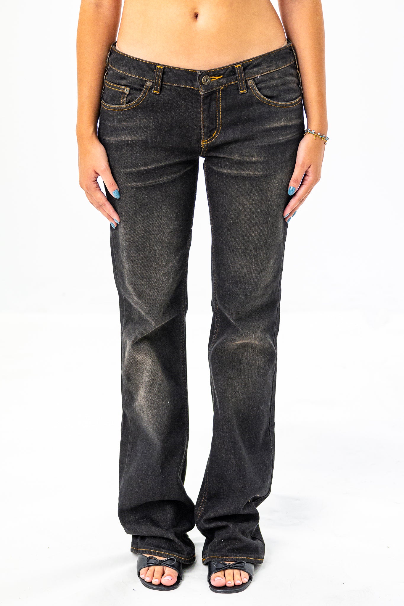 Low-Rise Black Jeans with Vintage Wash