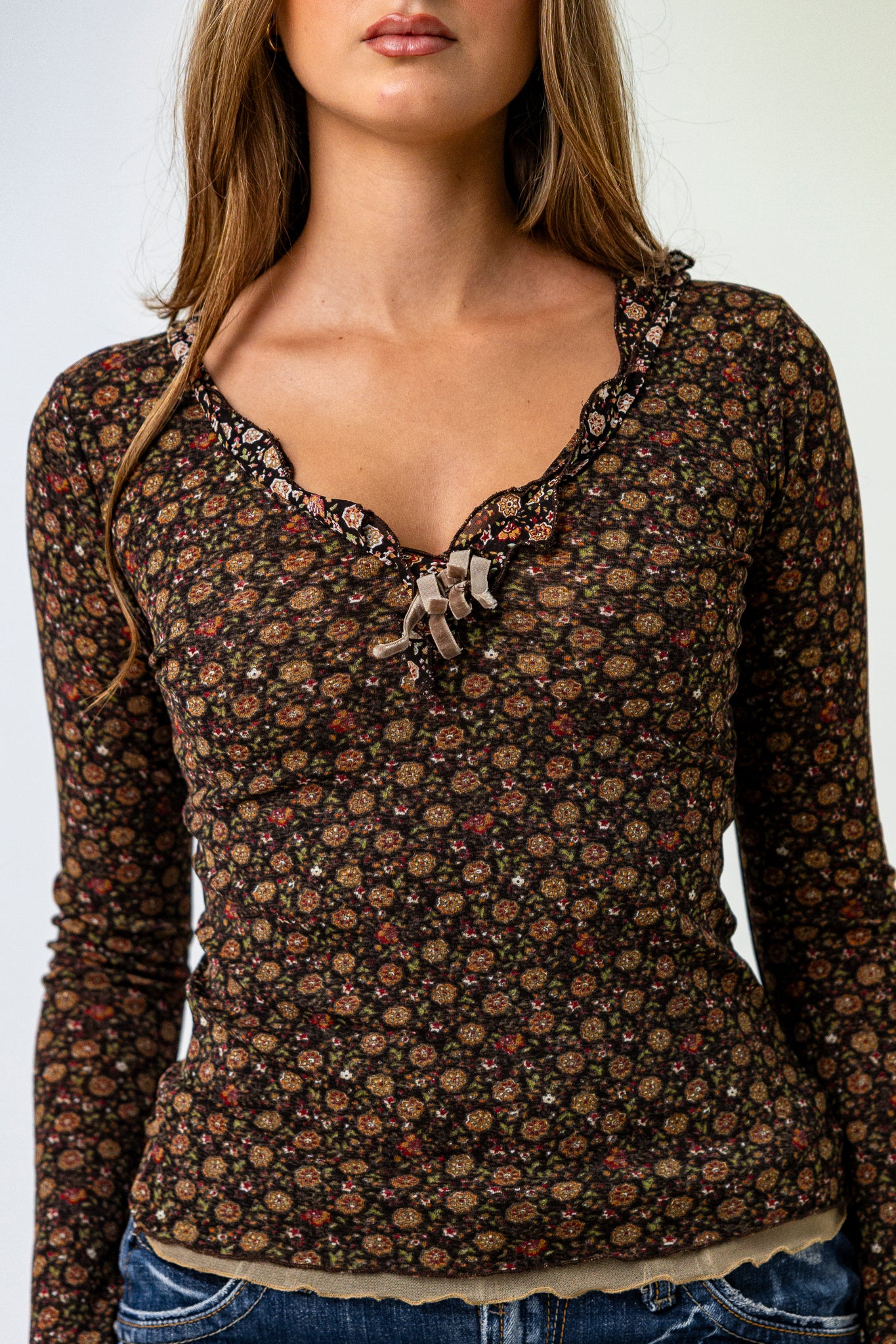 Long Sleeve Brown Top with Round Neckline and Dainty Print