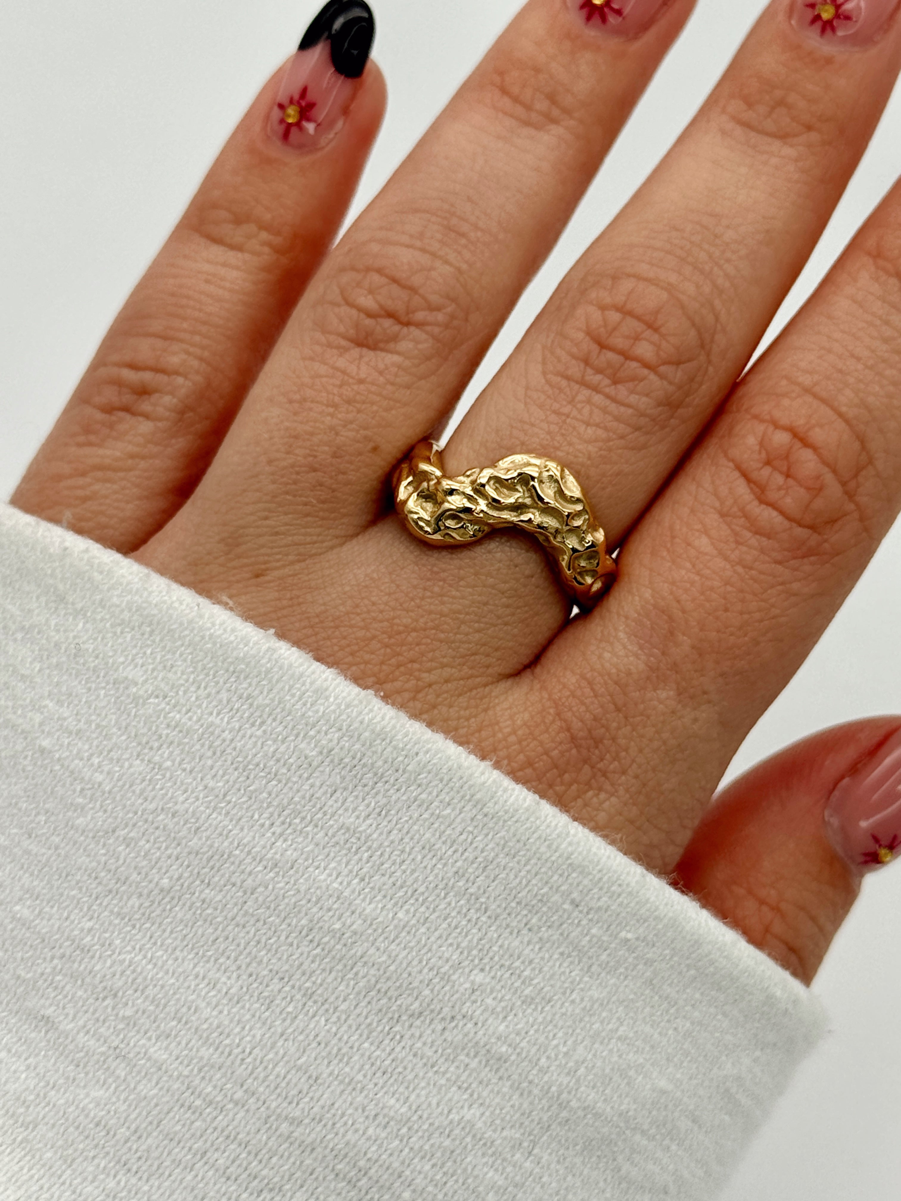 'cherish me' ring in gold